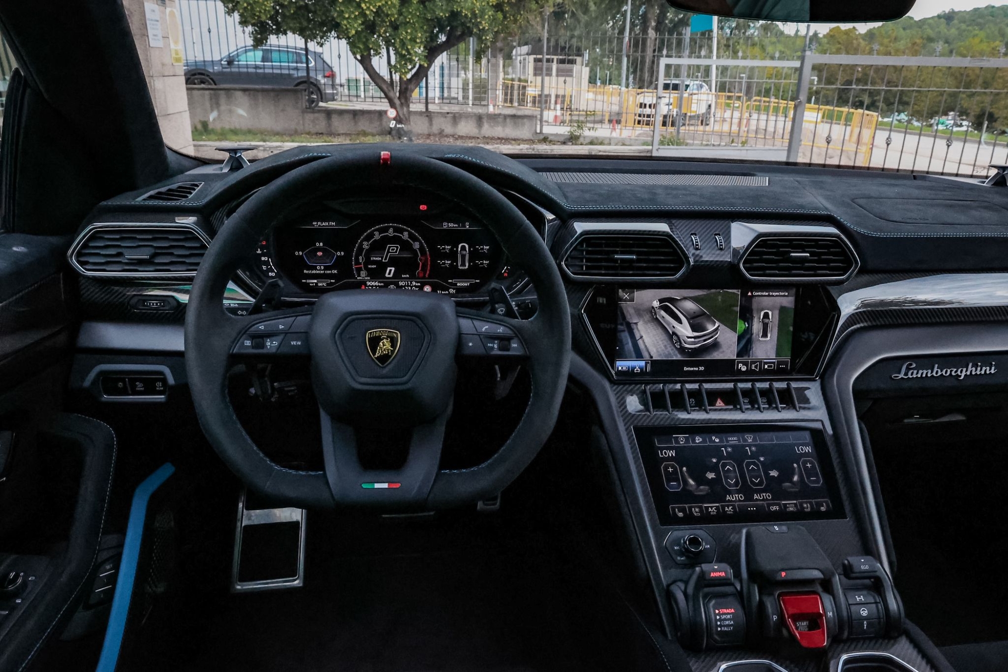 LAMBORGHINI URUS PERFORMANTE