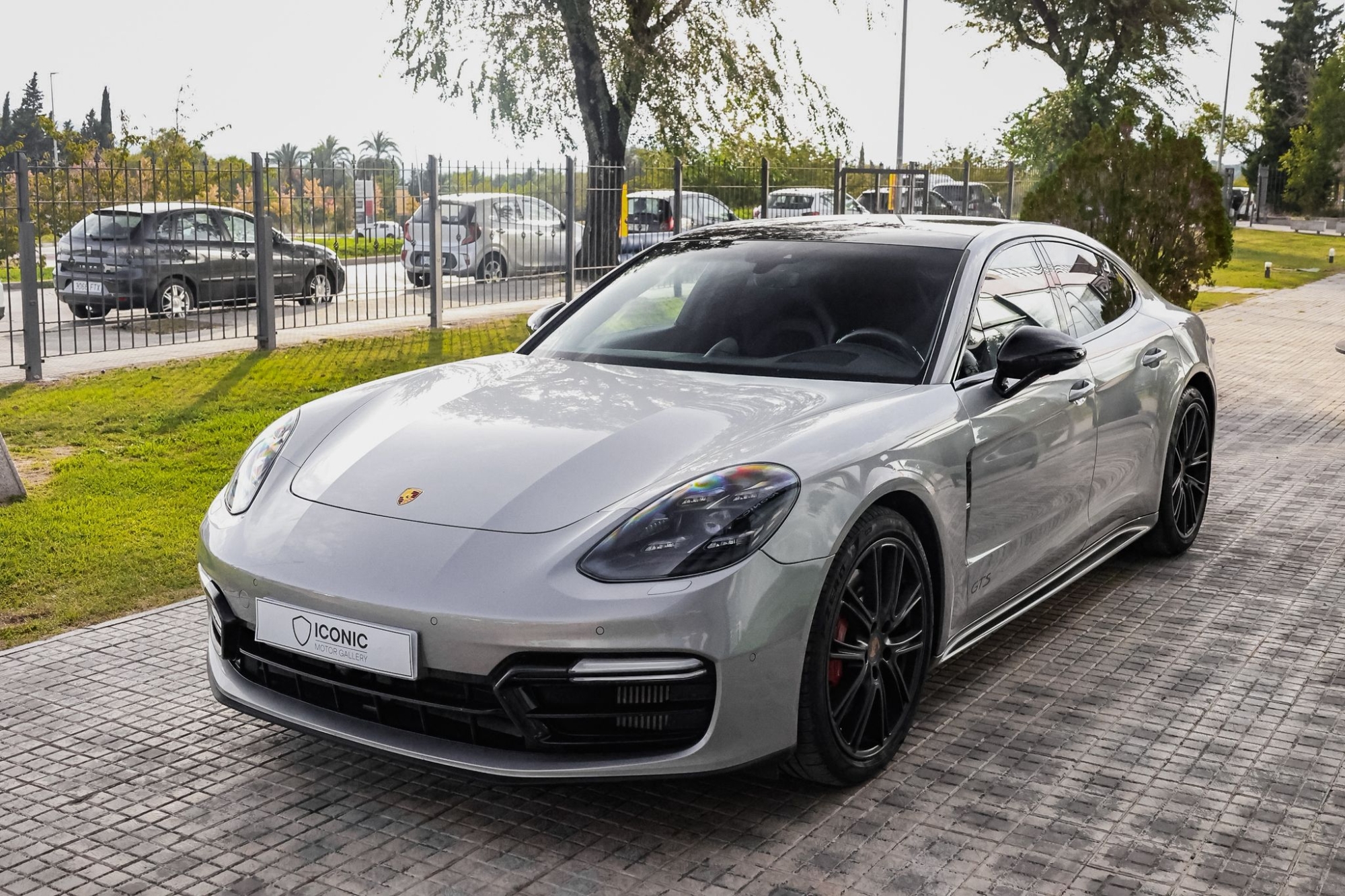PORSCHE PANAMERA GTS