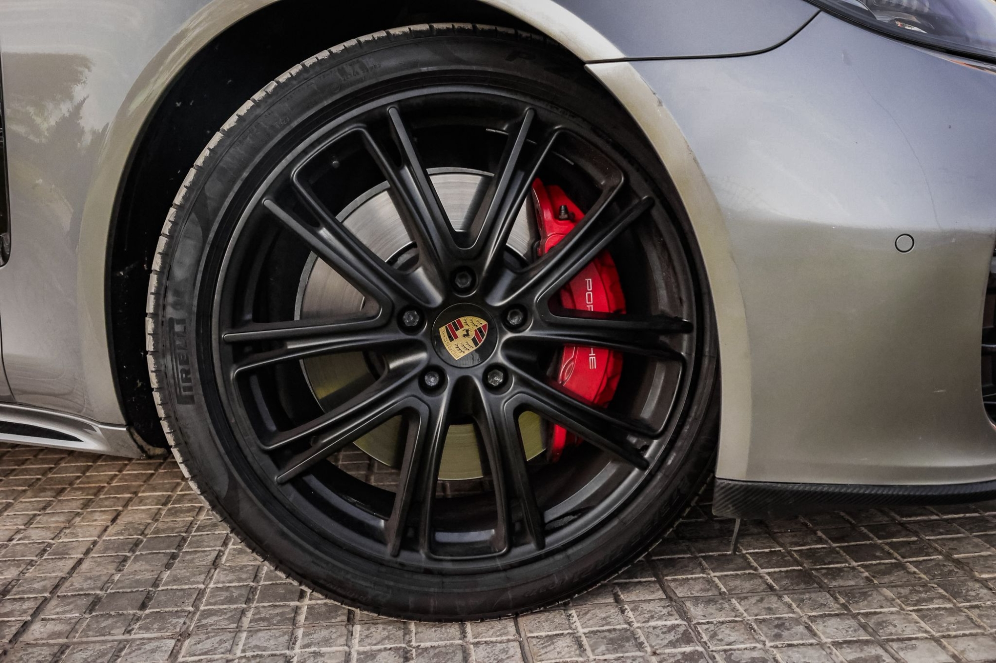 PORSCHE PANAMERA GTS