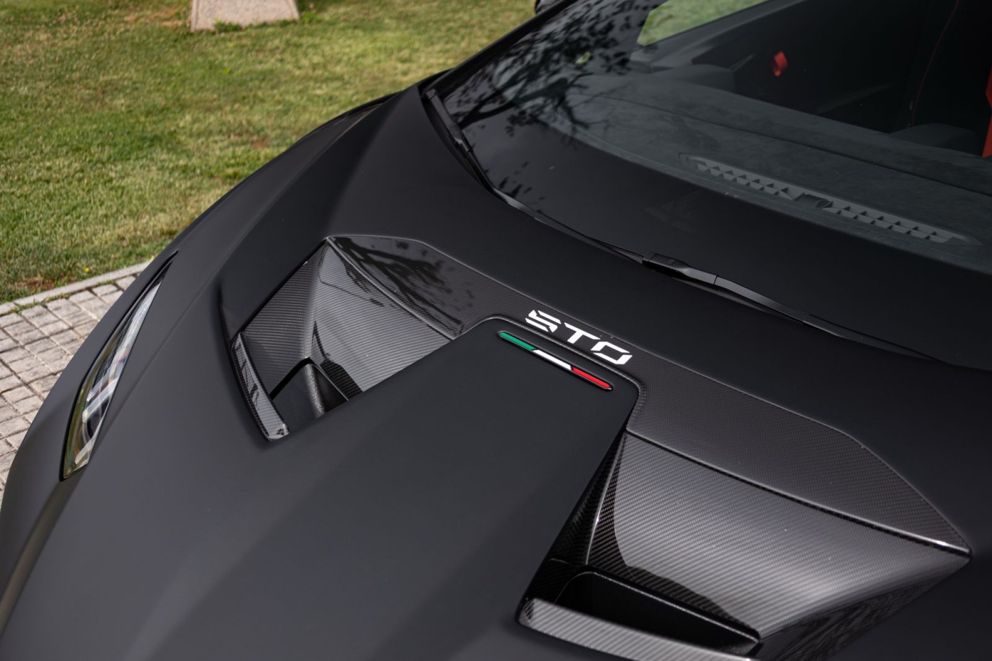 LAMBORGHINI HURACAN STO