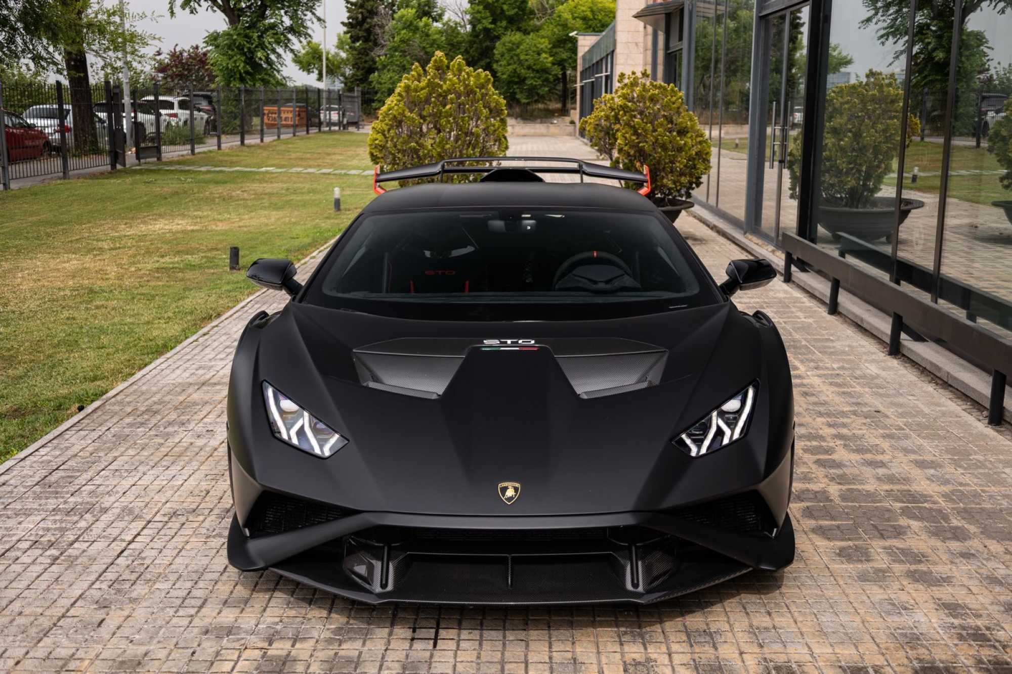LAMBORGHINI HURACAN STO