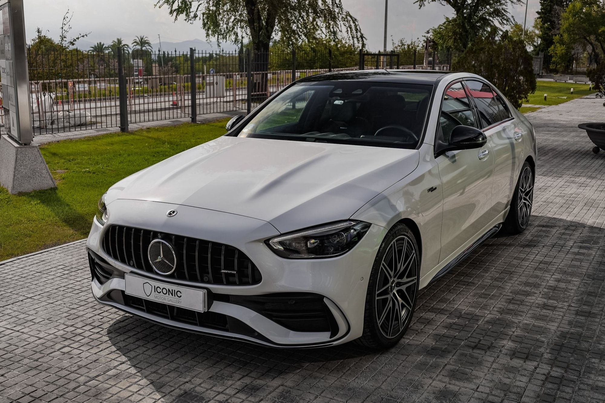 MERCEDES-BENZ AMG C 43 4MATIC+