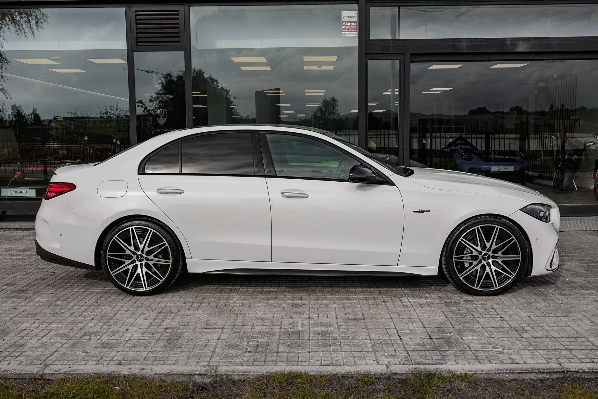 MERCEDES-BENZ AMG C 43 4MATIC+