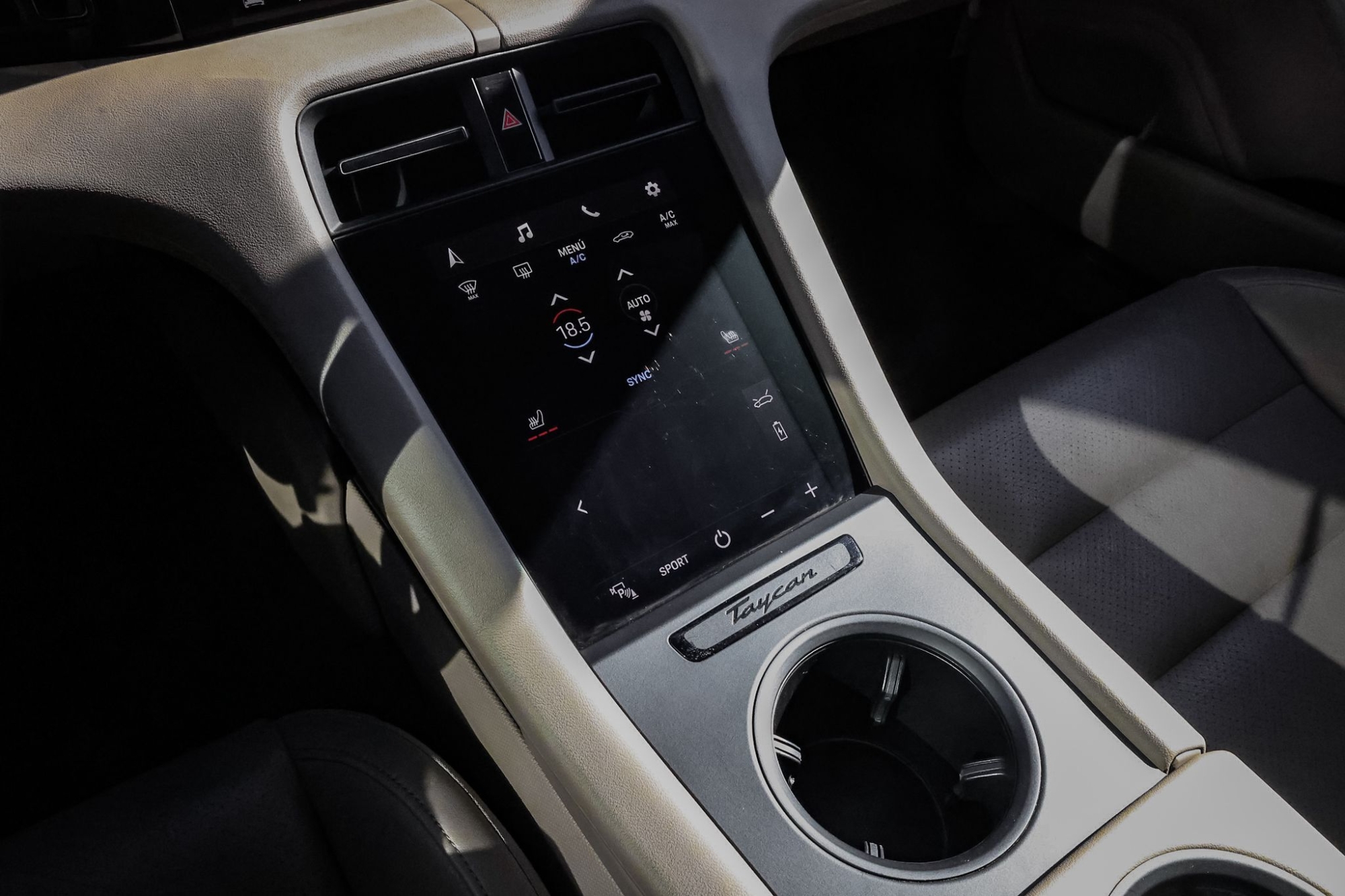 PORSCHE TAYCAN 4 CROSS TURISMO