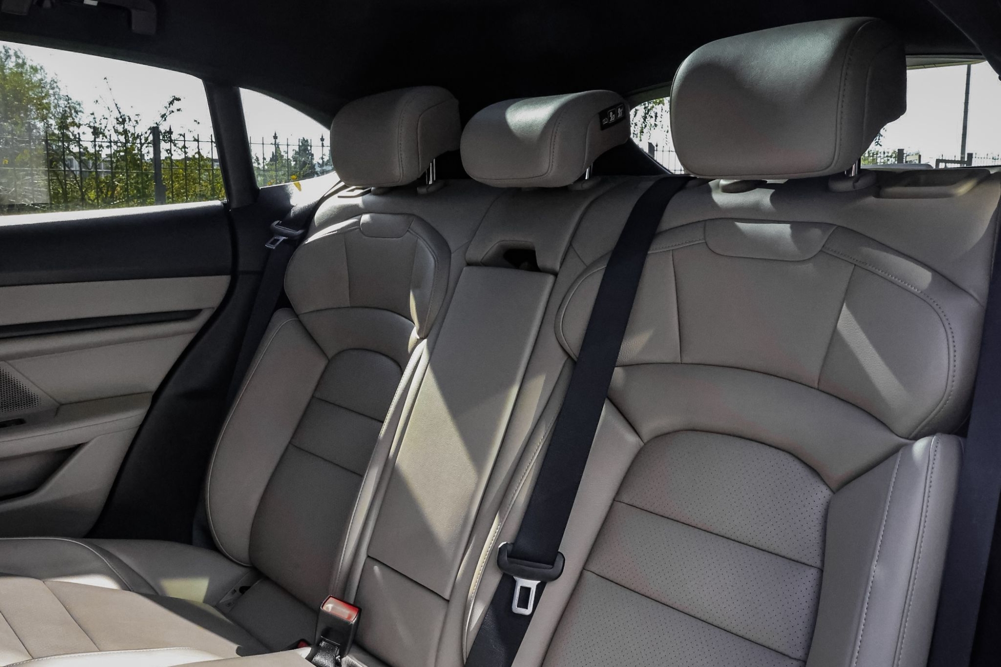 PORSCHE TAYCAN 4 CROSS TURISMO