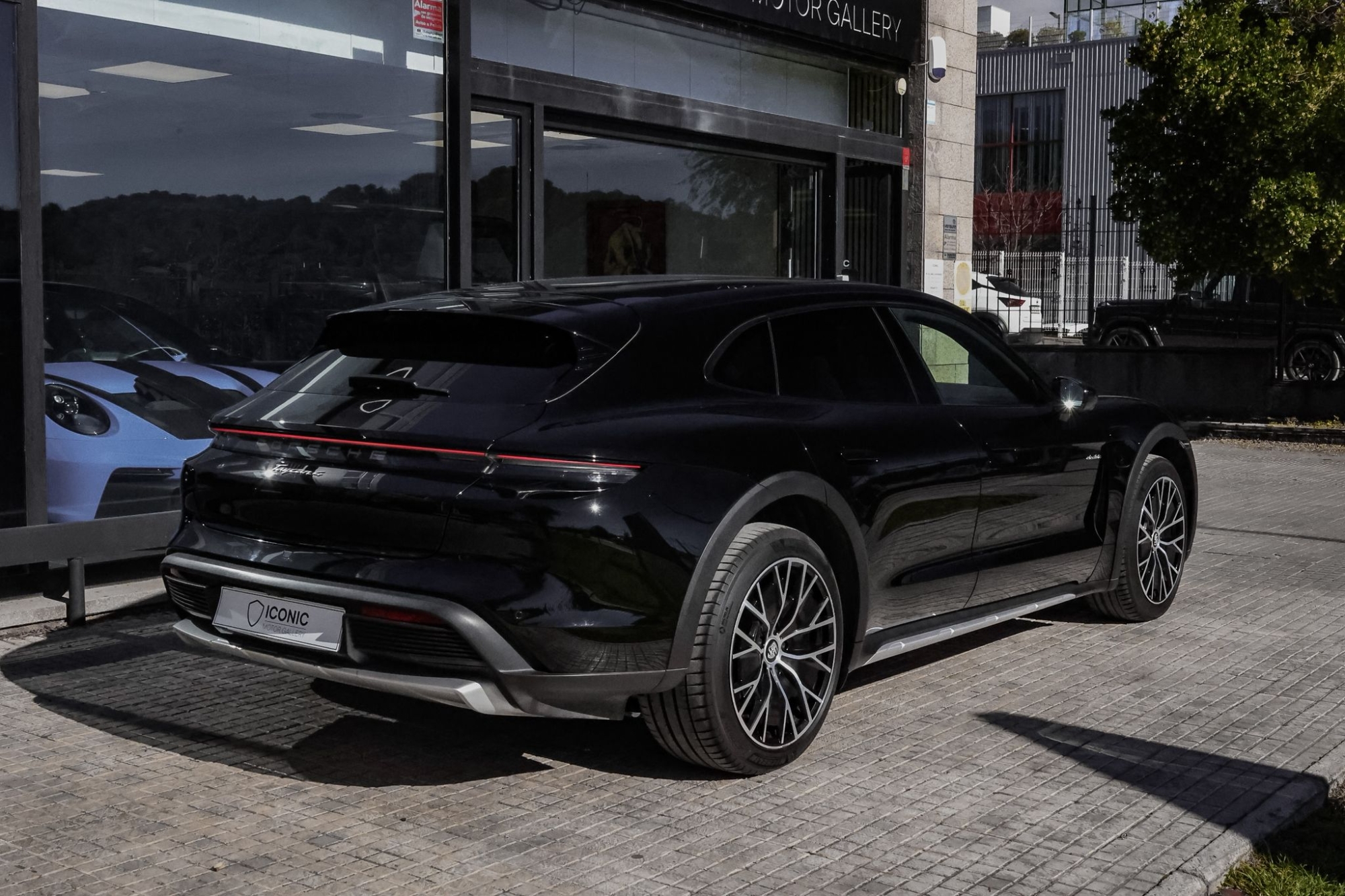 PORSCHE TAYCAN 4 CROSS TURISMO