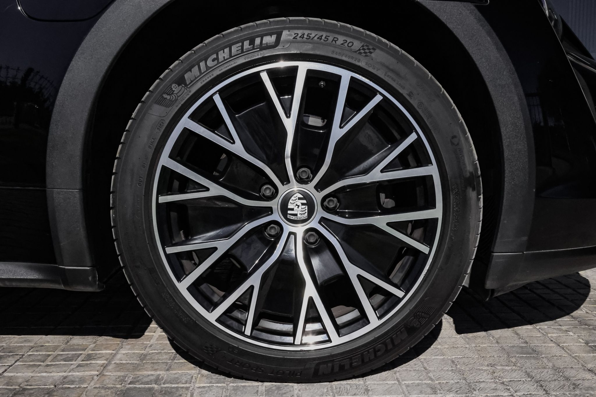 PORSCHE TAYCAN 4 CROSS TURISMO