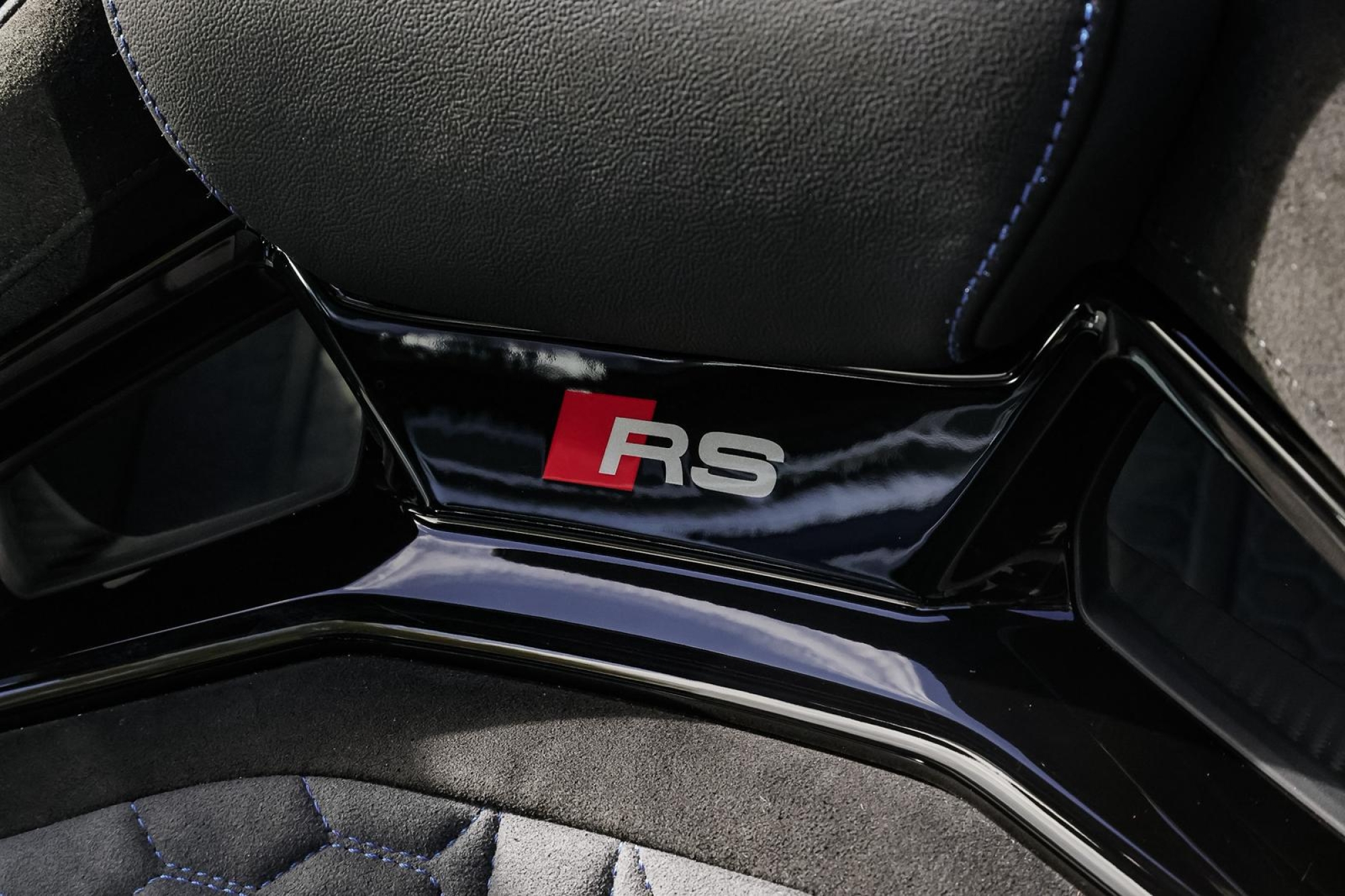 AUDI RS6 PERFORMANCE