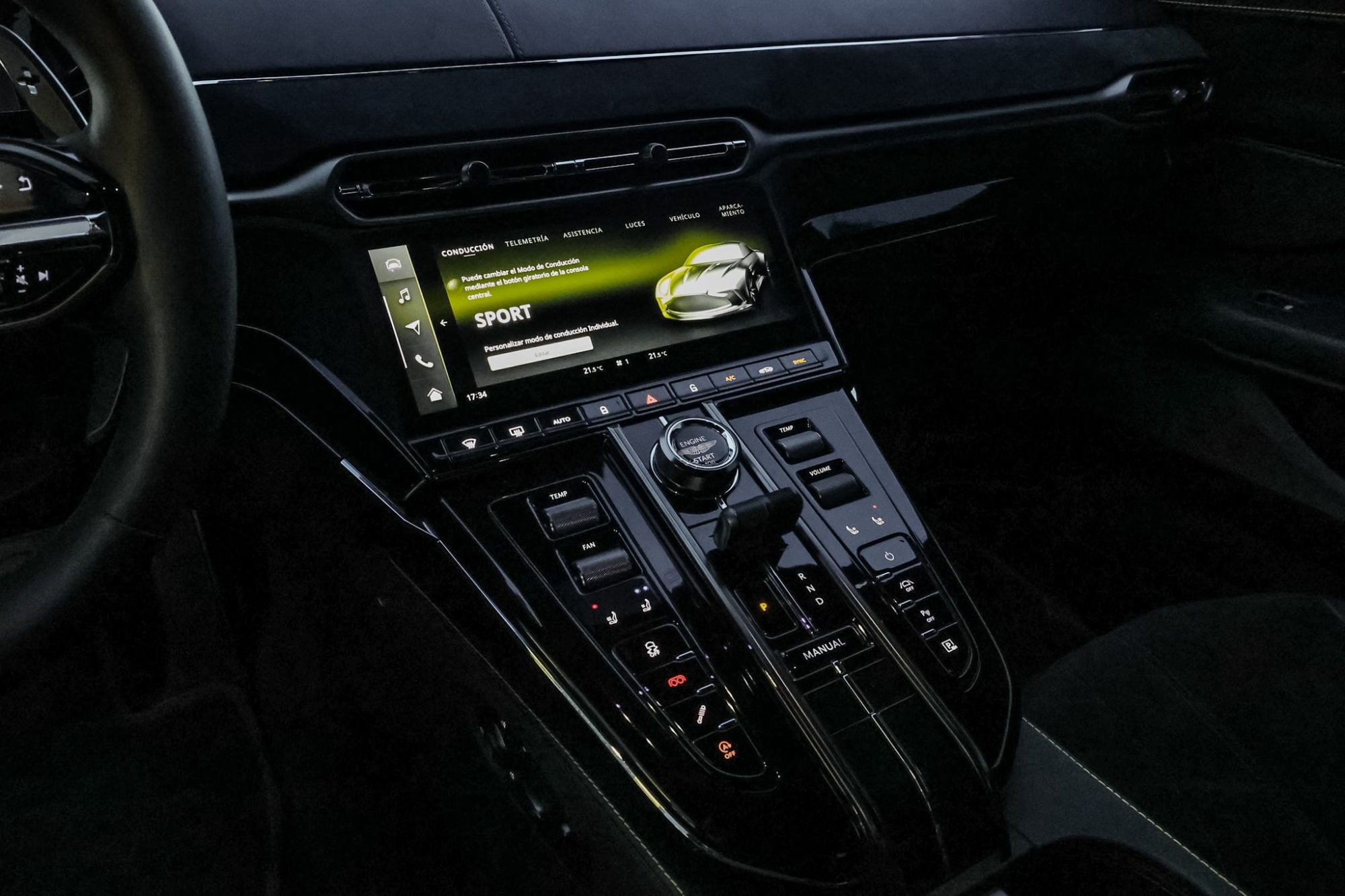 ASTON MARTIN VANTAGE