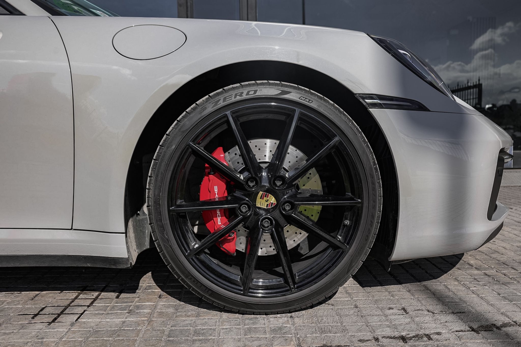 PORSCHE 911 992 CARRERA 4S