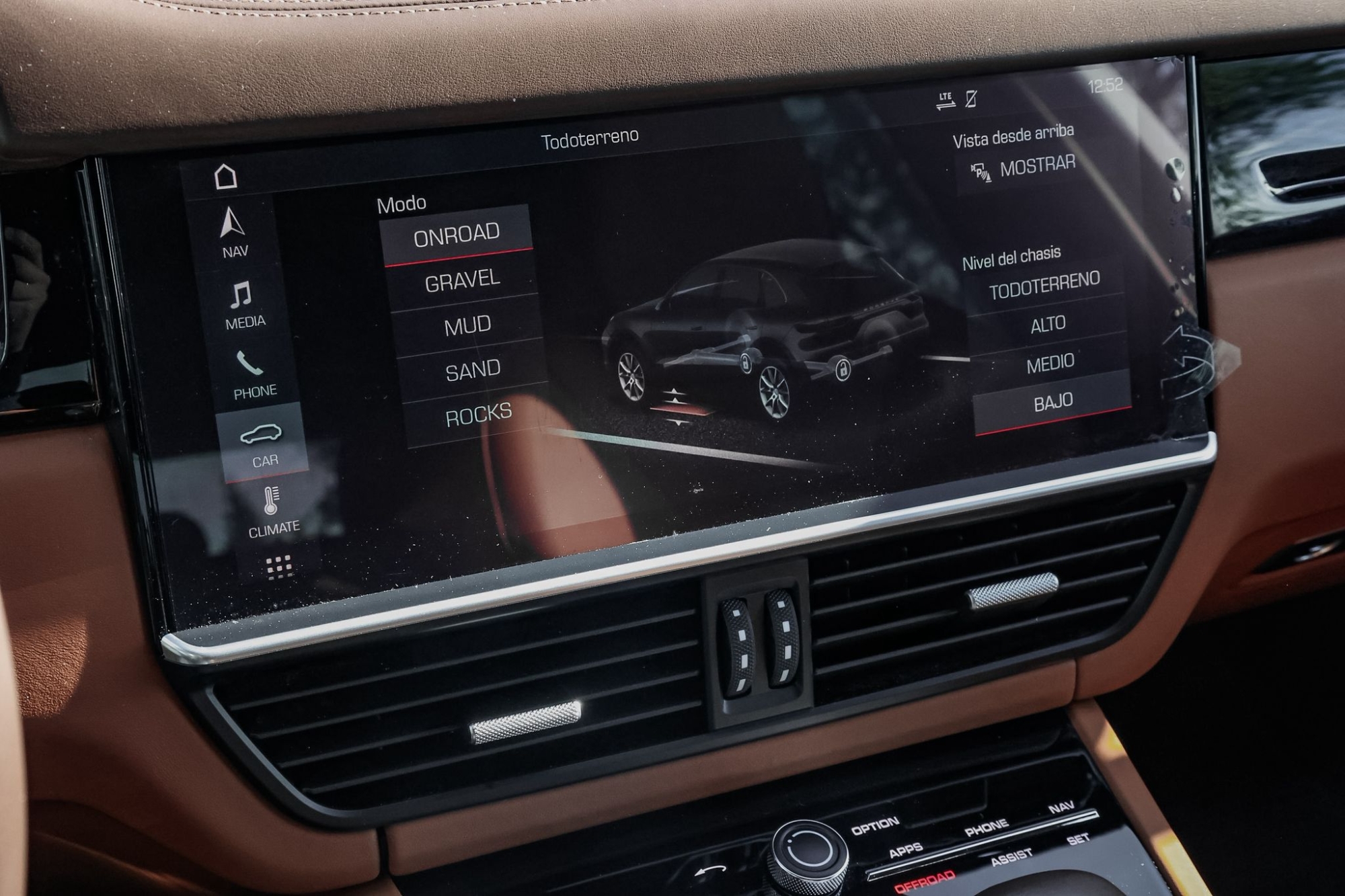 PORSCHE CAYENNE EDICIÓN DAKAR