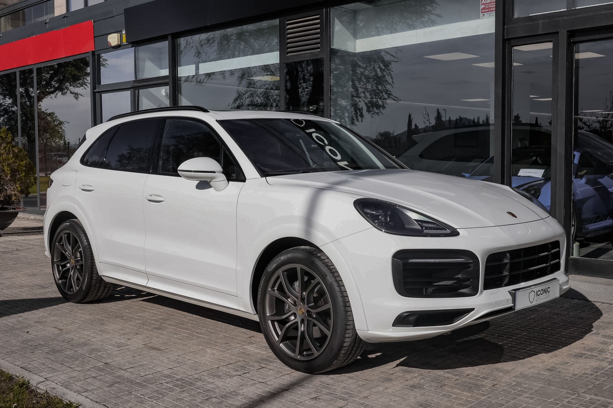 PORSCHE CAYENNE EDICIÓN DAKAR