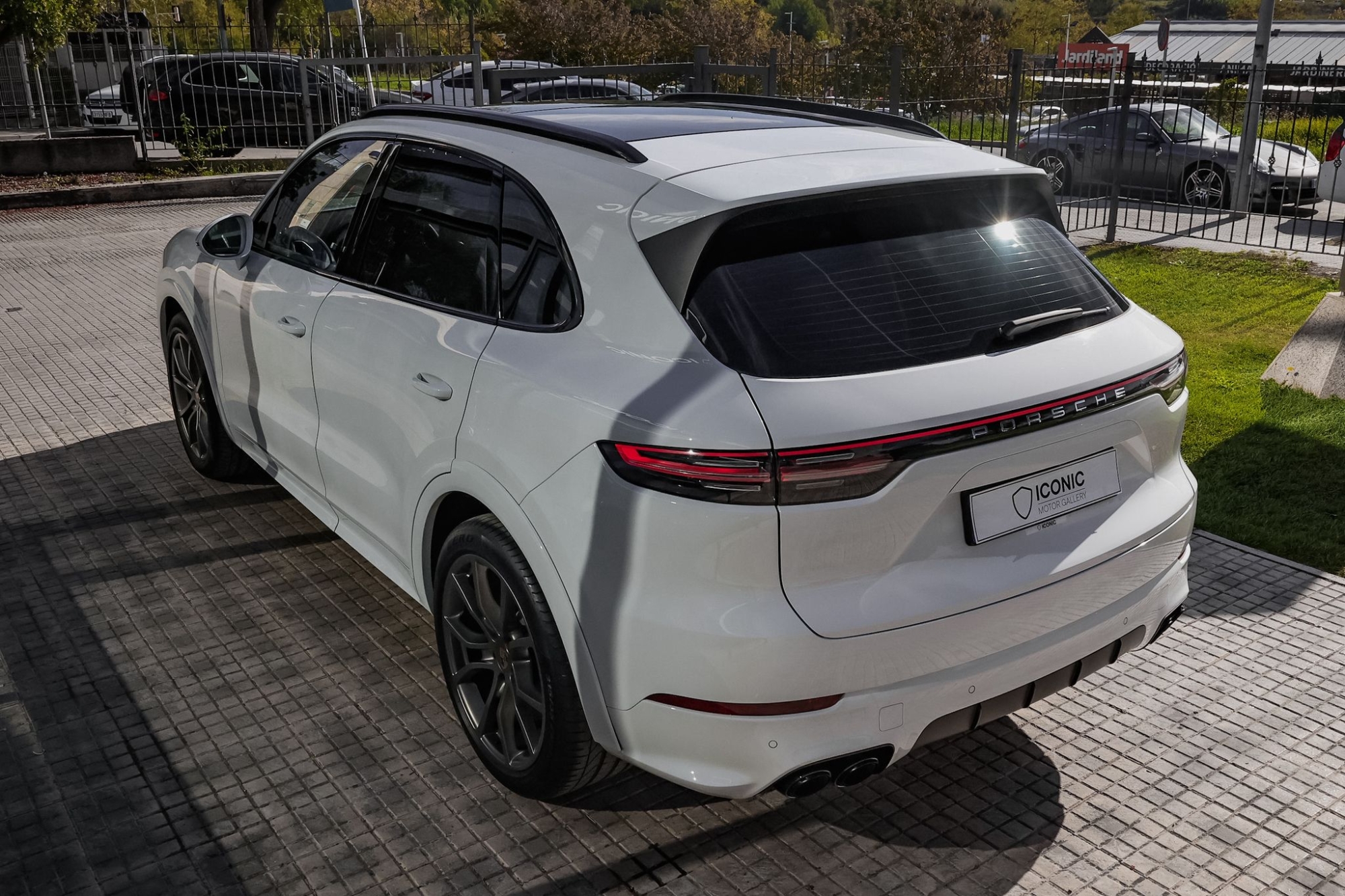 PORSCHE CAYENNE EDICIÓN DAKAR