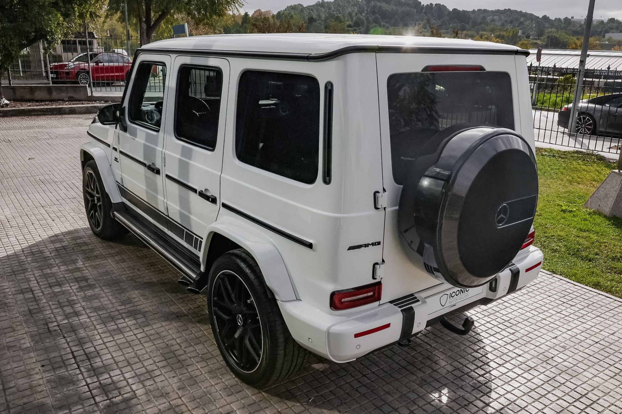 MERCEDES G63 