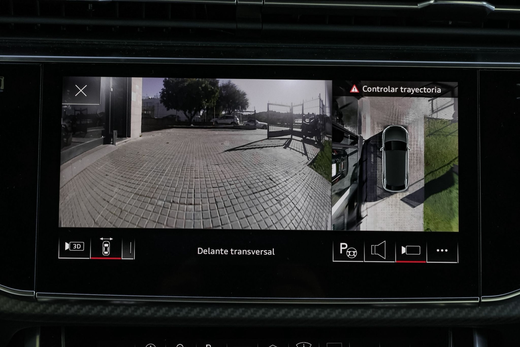 AUDI RSQ8 PERFORMANCE