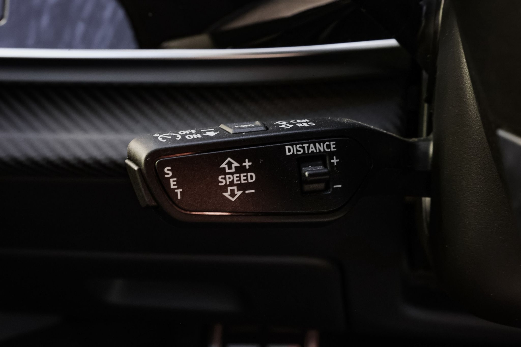 AUDI RSQ8 PERFORMANCE