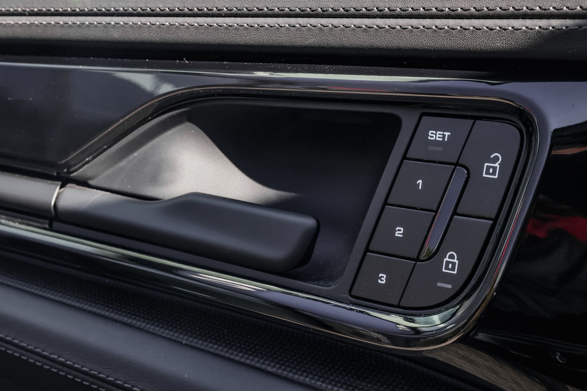 PORSCHE PANAMERA TURBO E-HYBRID