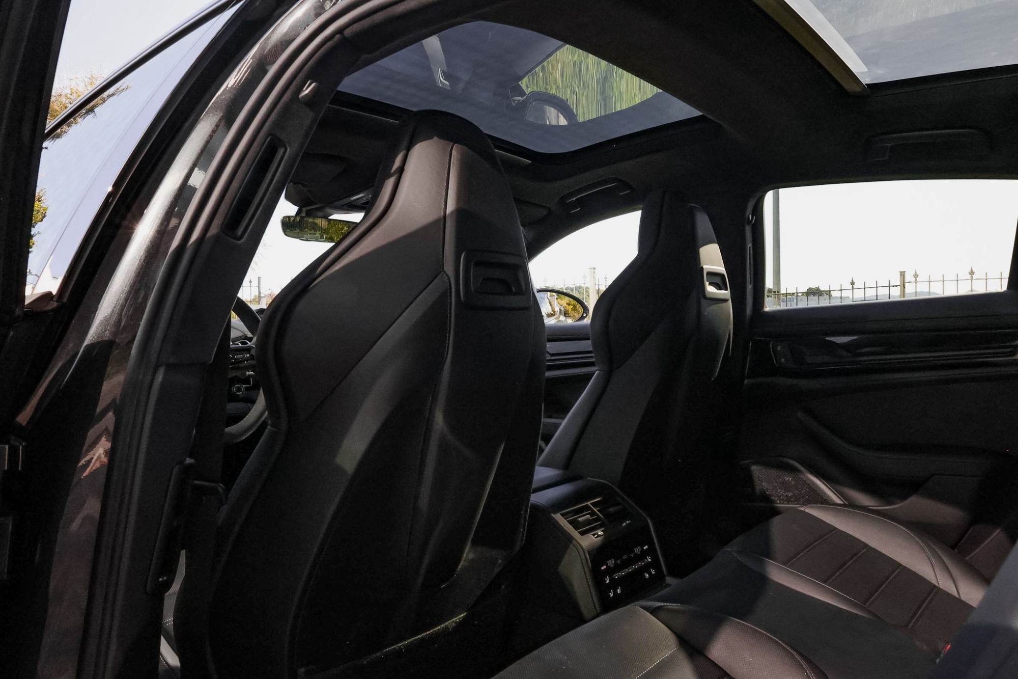 PORSCHE PANAMERA TURBO E-HYBRID