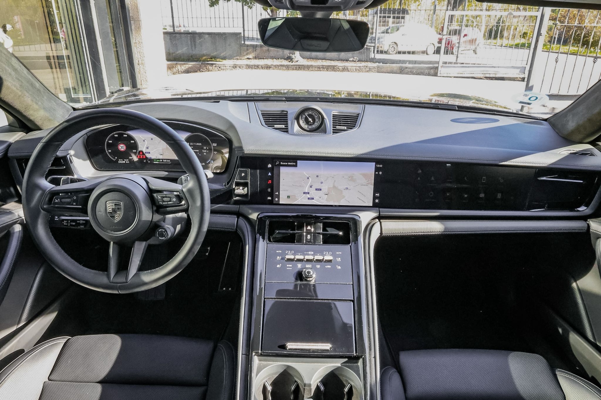 PORSCHE PANAMERA TURBO E-HYBRID