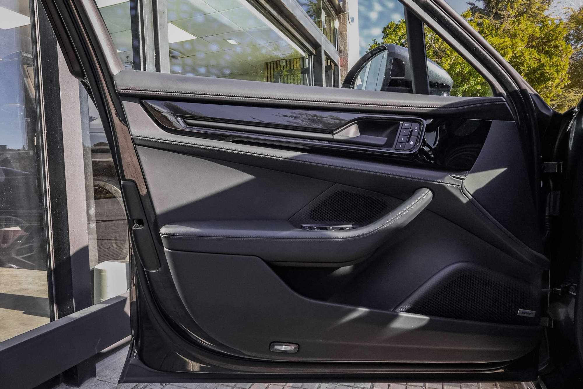 PORSCHE PANAMERA TURBO E-HYBRID