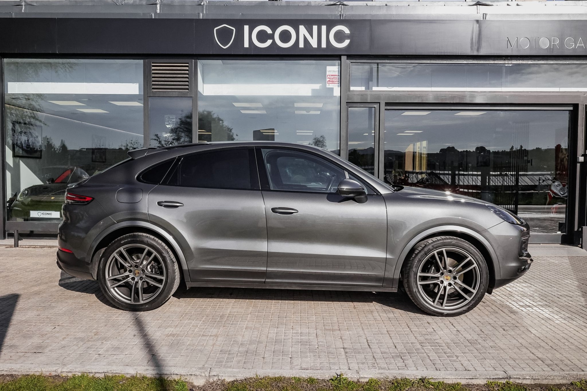 PORSCHE CAYENNE COUPE 