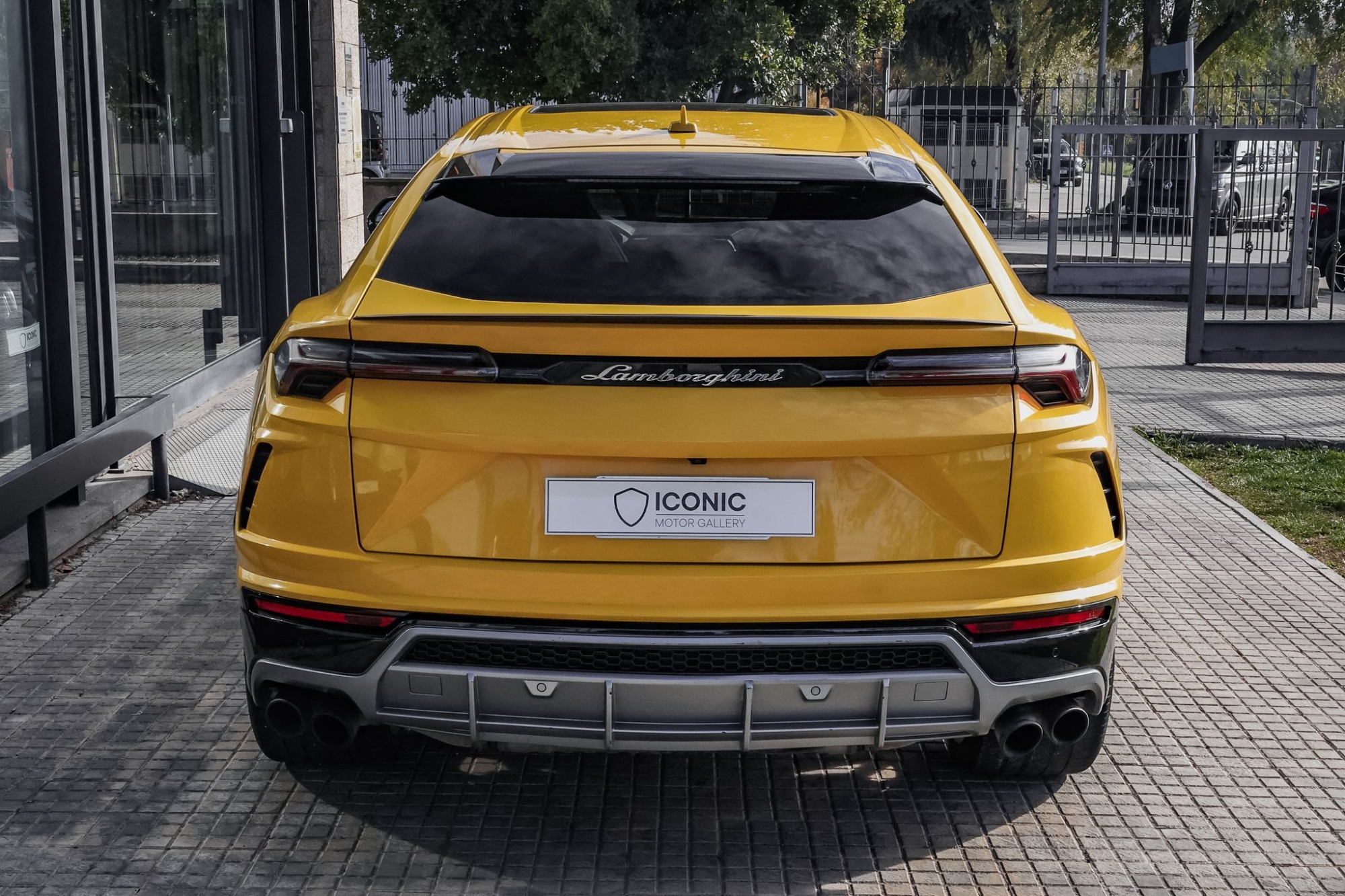 LAMBORGHINI URUS