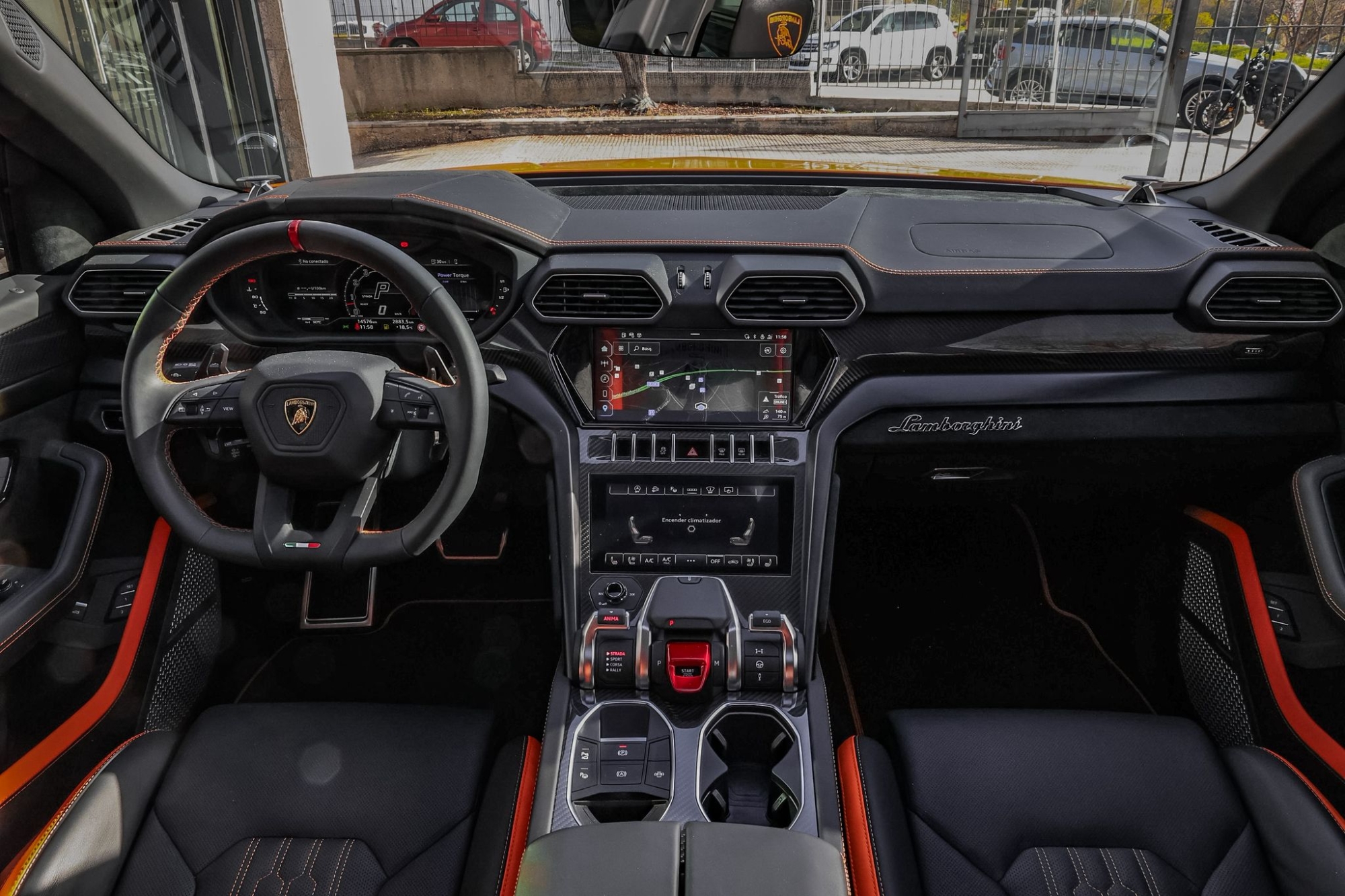 LAMBORGHINI URUS PERFORMANTE