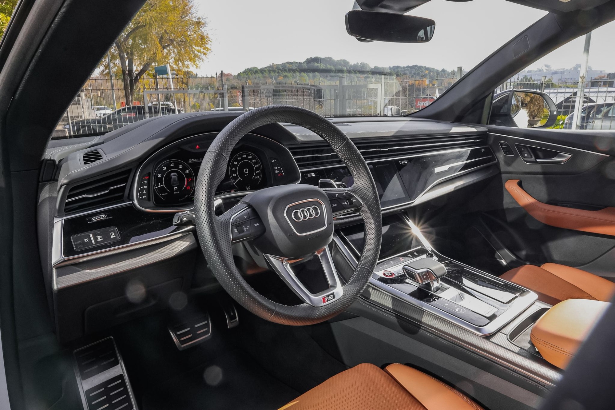 AUDI RSQ8 PERFORMANCE