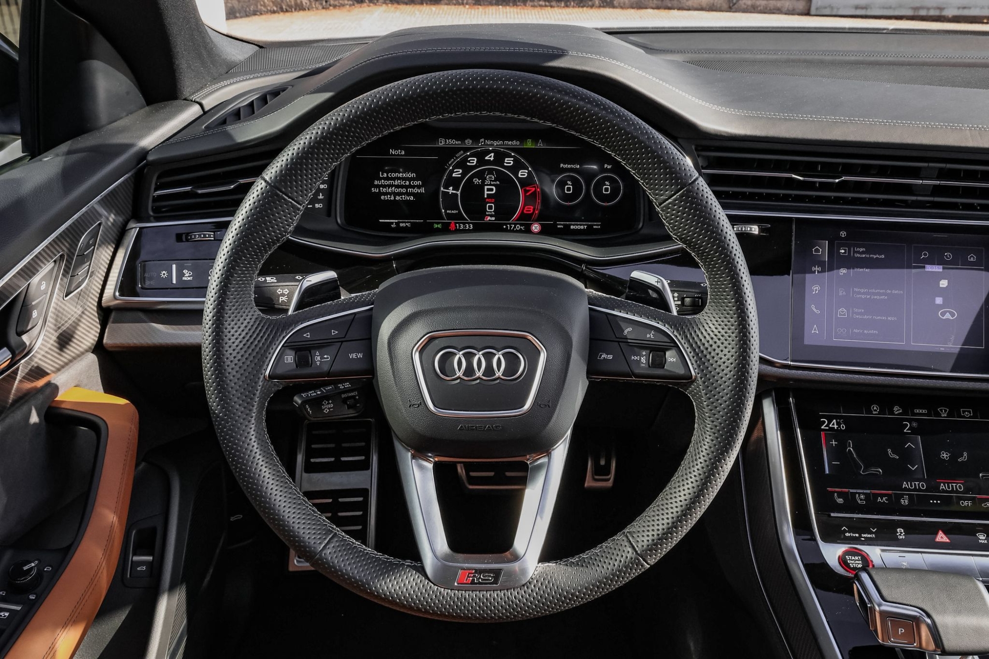 AUDI RSQ8 PERFORMANCE