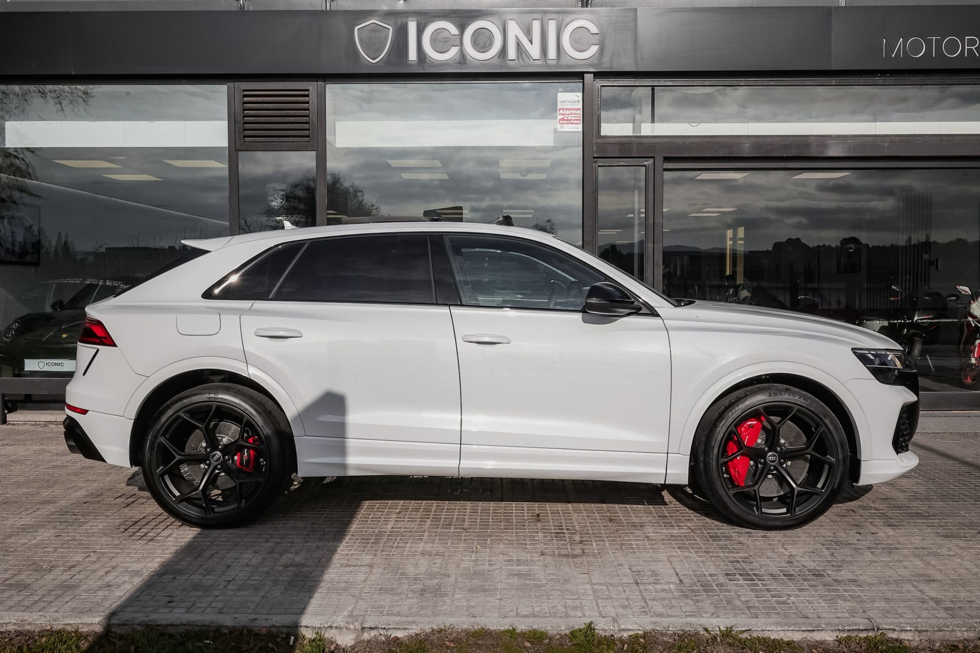 AUDI RSQ8 PERFORMANCE