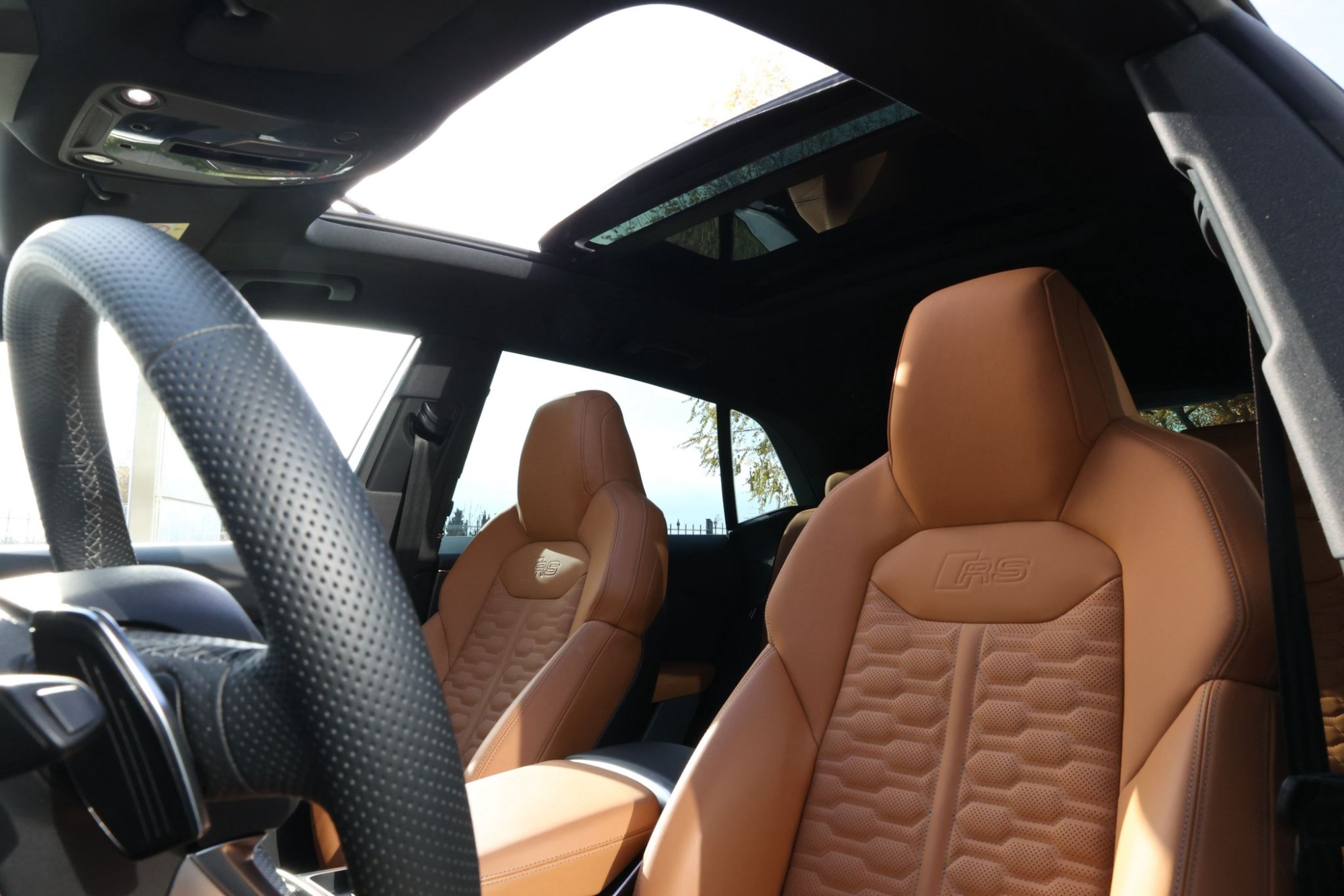 AUDI RSQ8 PERFORMANCE