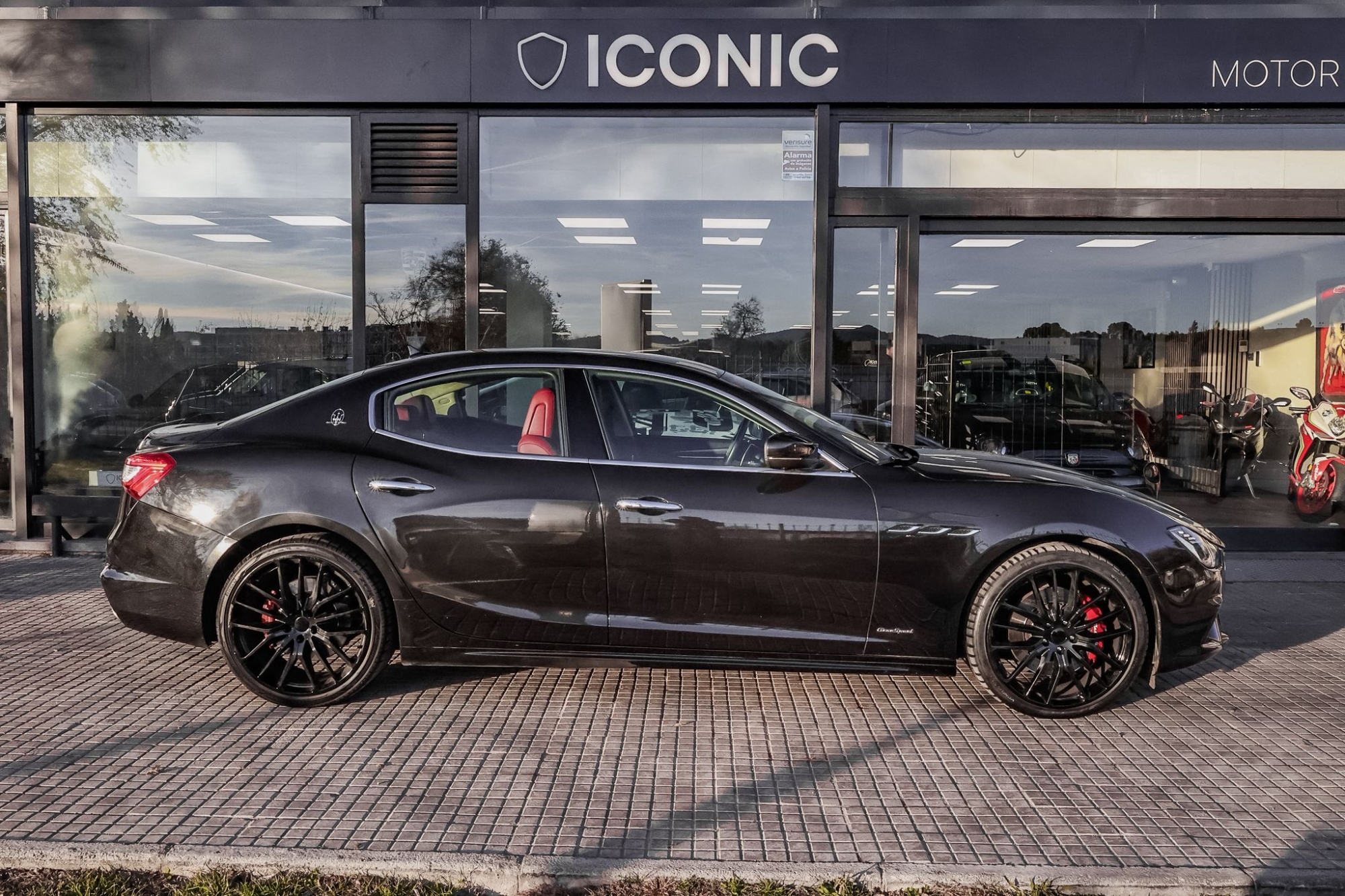 MASERATI GHIBLI GRANSPORT V6