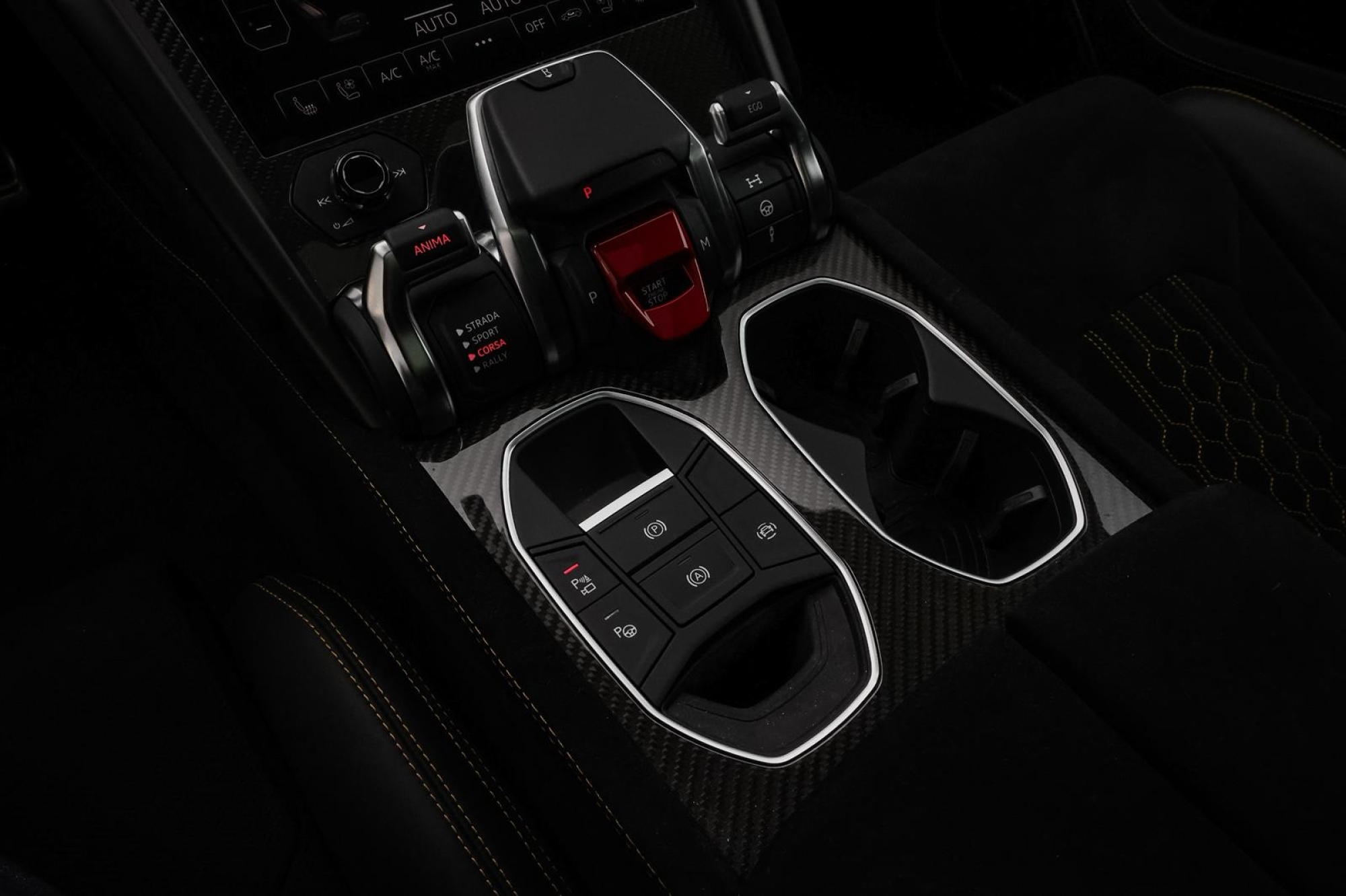 LAMBORGHINI URUS PERFORMANTE