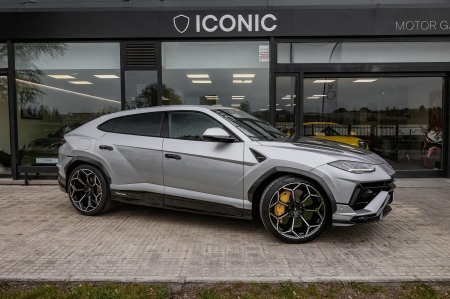 LAMBORGHINI URUS PERFORMANTE
