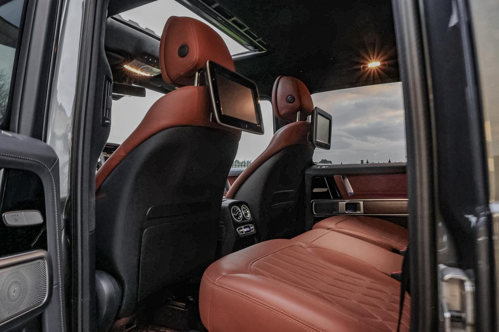 MERCEDES-BENZ G63 AMG