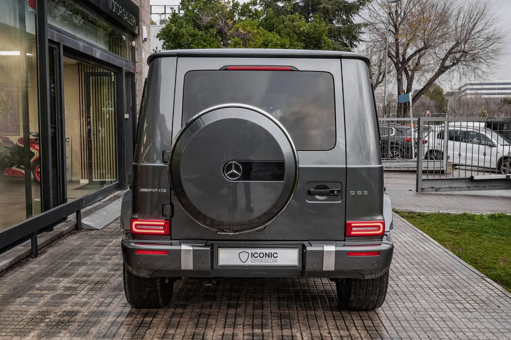 MERCEDES-BENZ G63 AMG