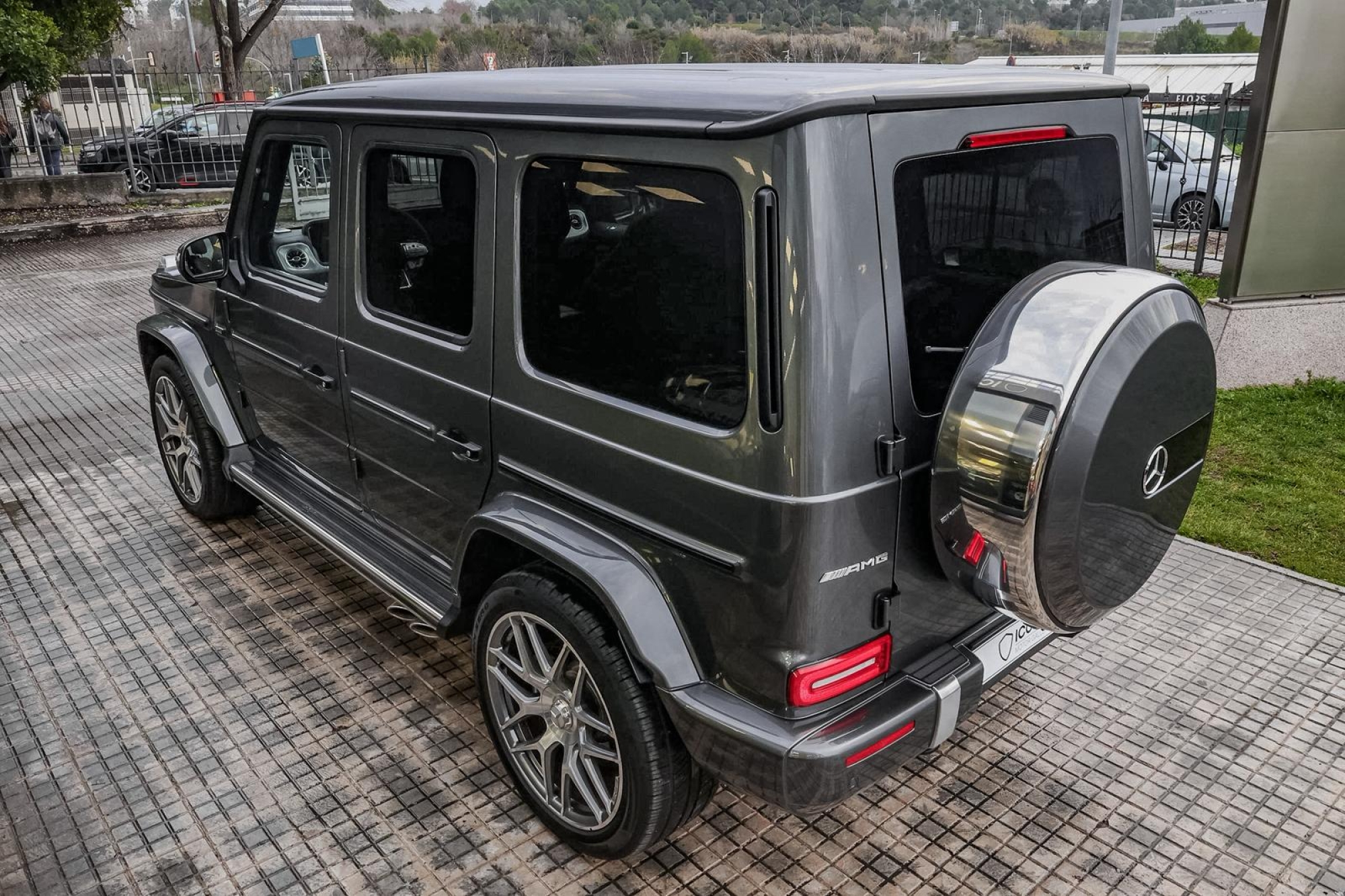 MERCEDES-BENZ G63 AMG