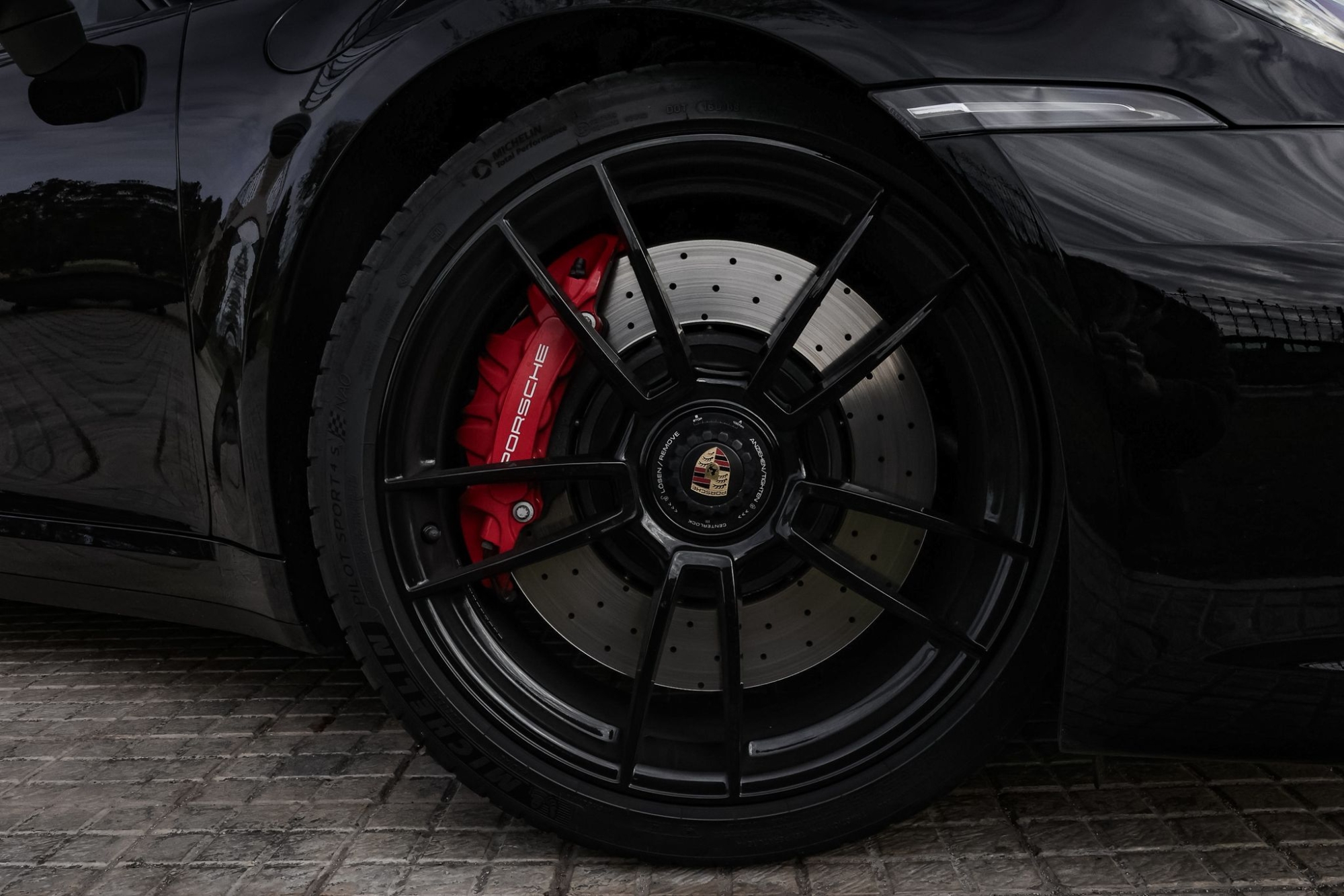 PORSCHE 911 992 CARRERA GTS