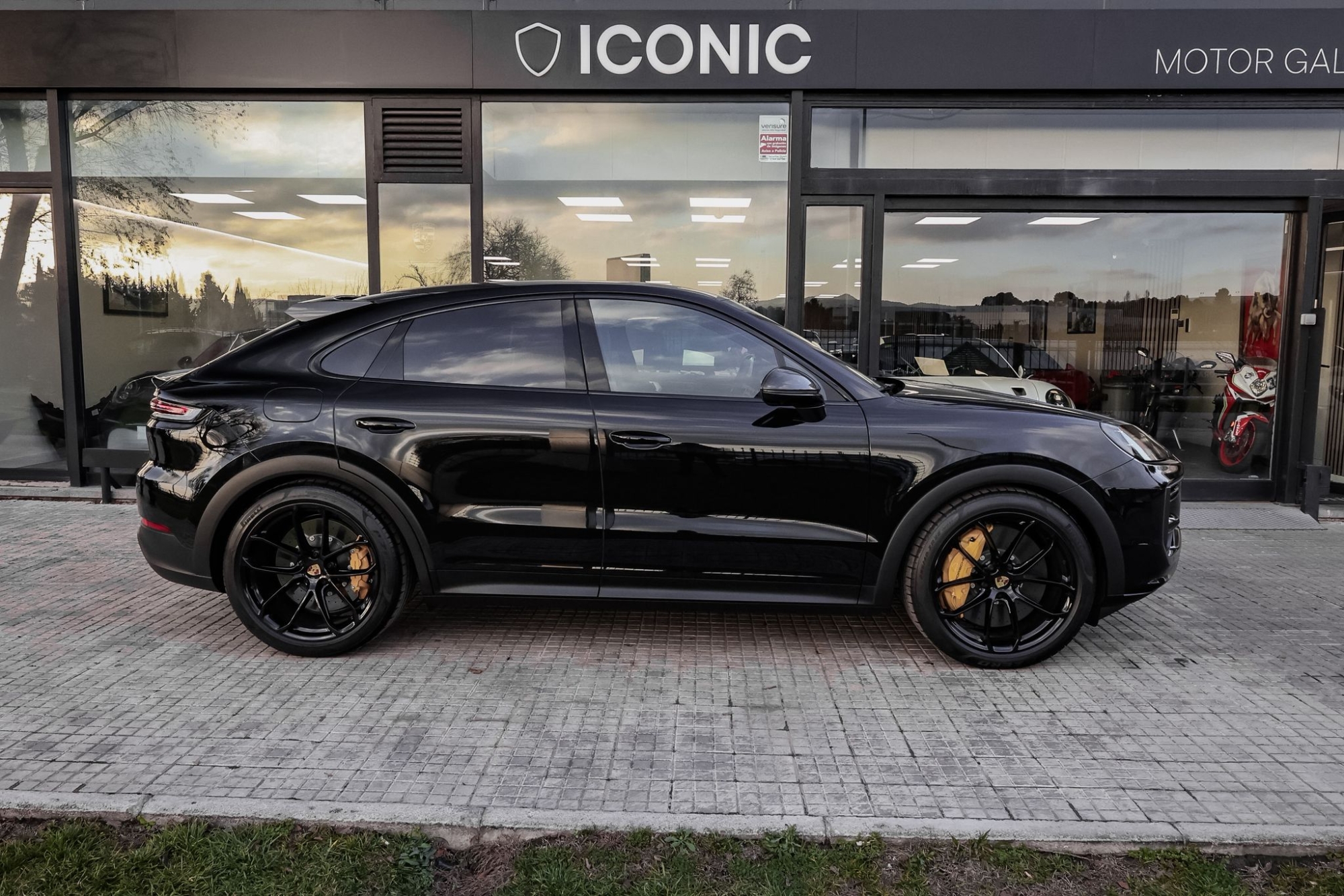 PORSCHE CAYENNE TURBO E-HYBRID PAQUETE GT