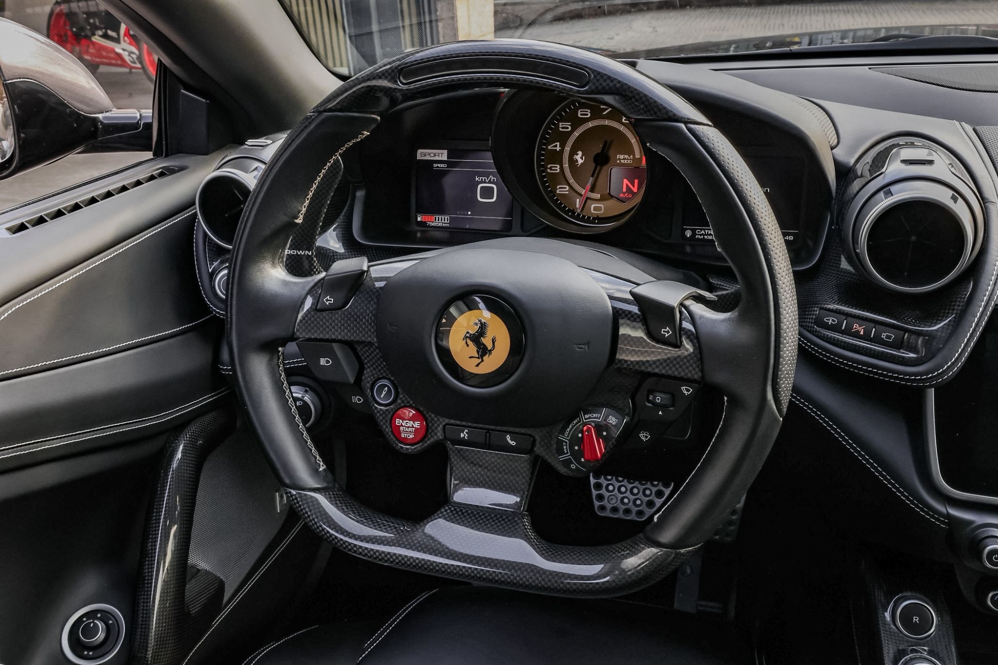 FERRARI GTC4 LUSSO V12