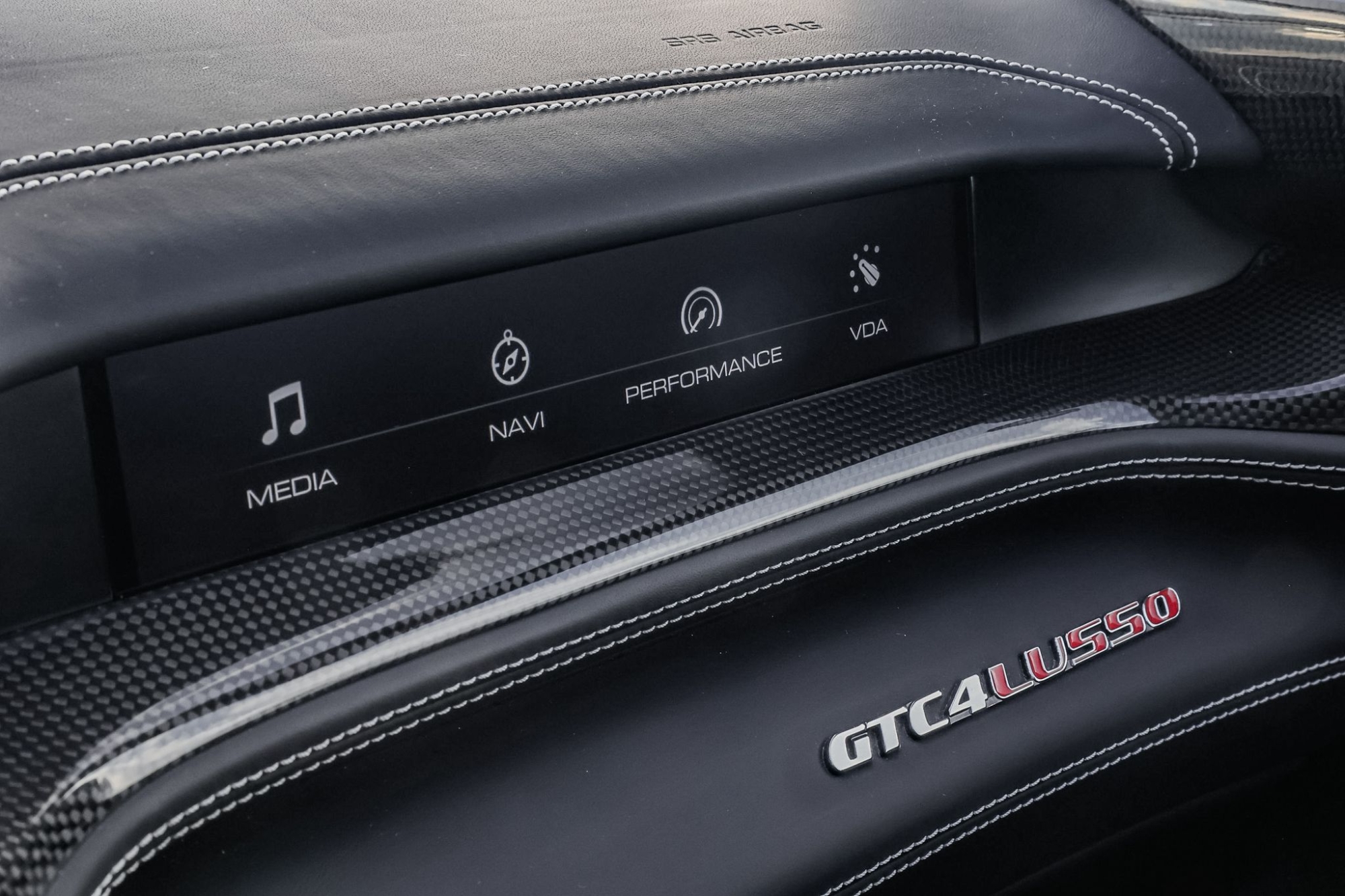 FERRARI GTC4 LUSSO V12