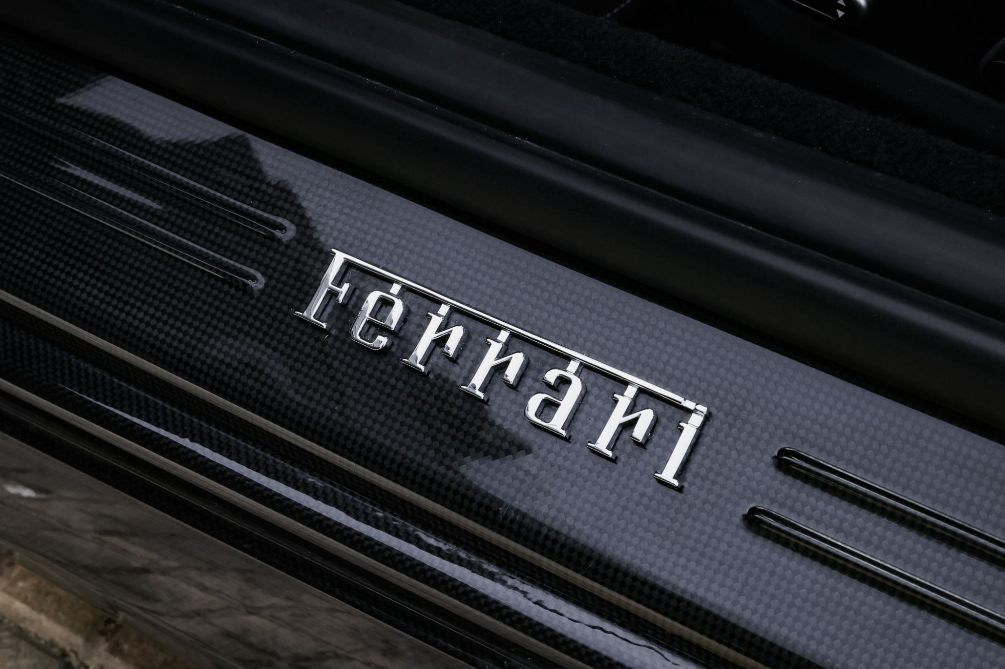 FERRARI GTC4 LUSSO V12