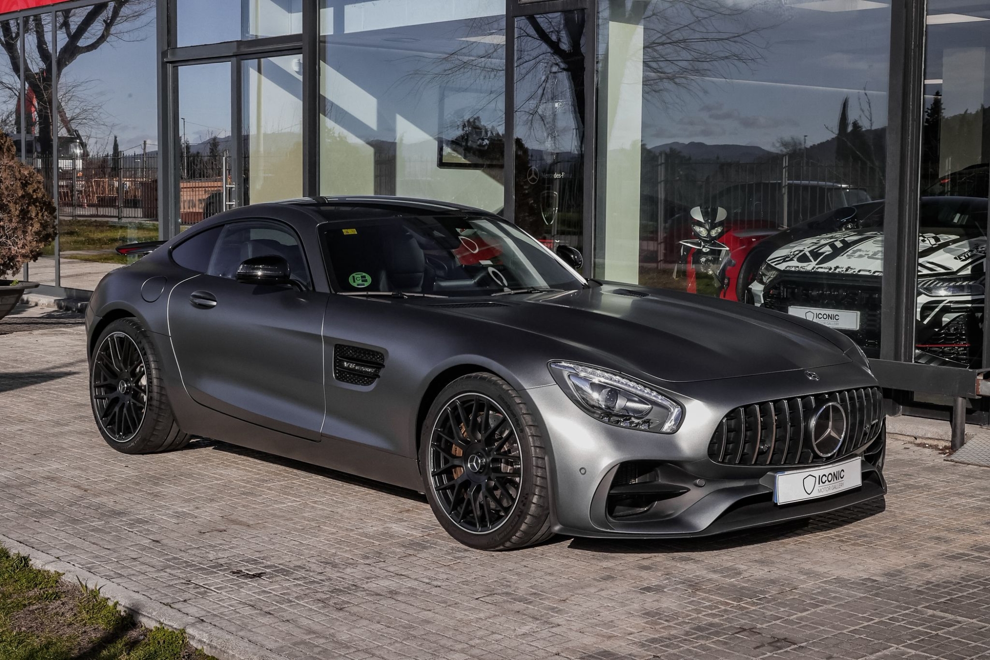 MERCEDES-BENZ AMG GT