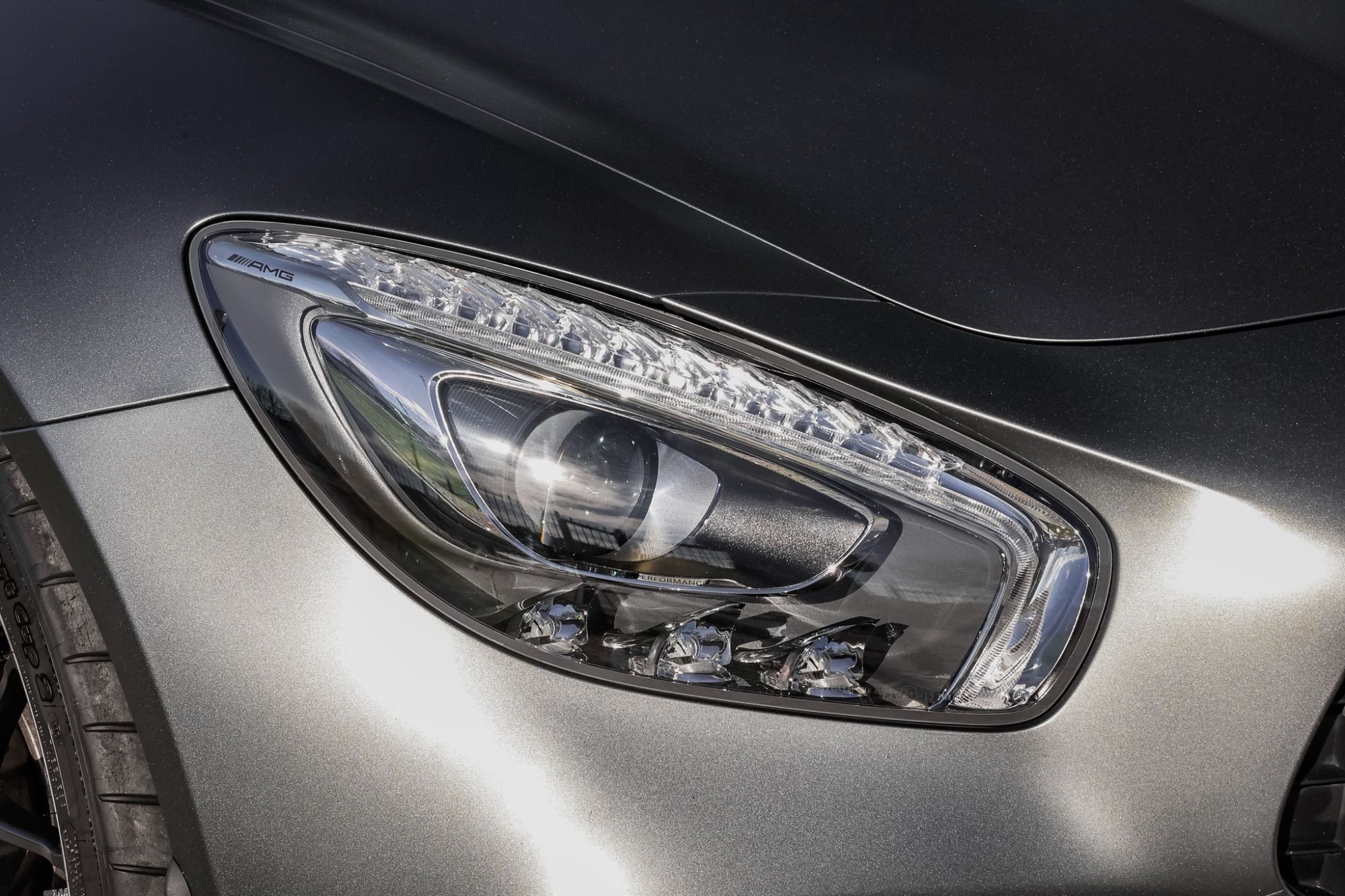 MERCEDES-BENZ AMG GT