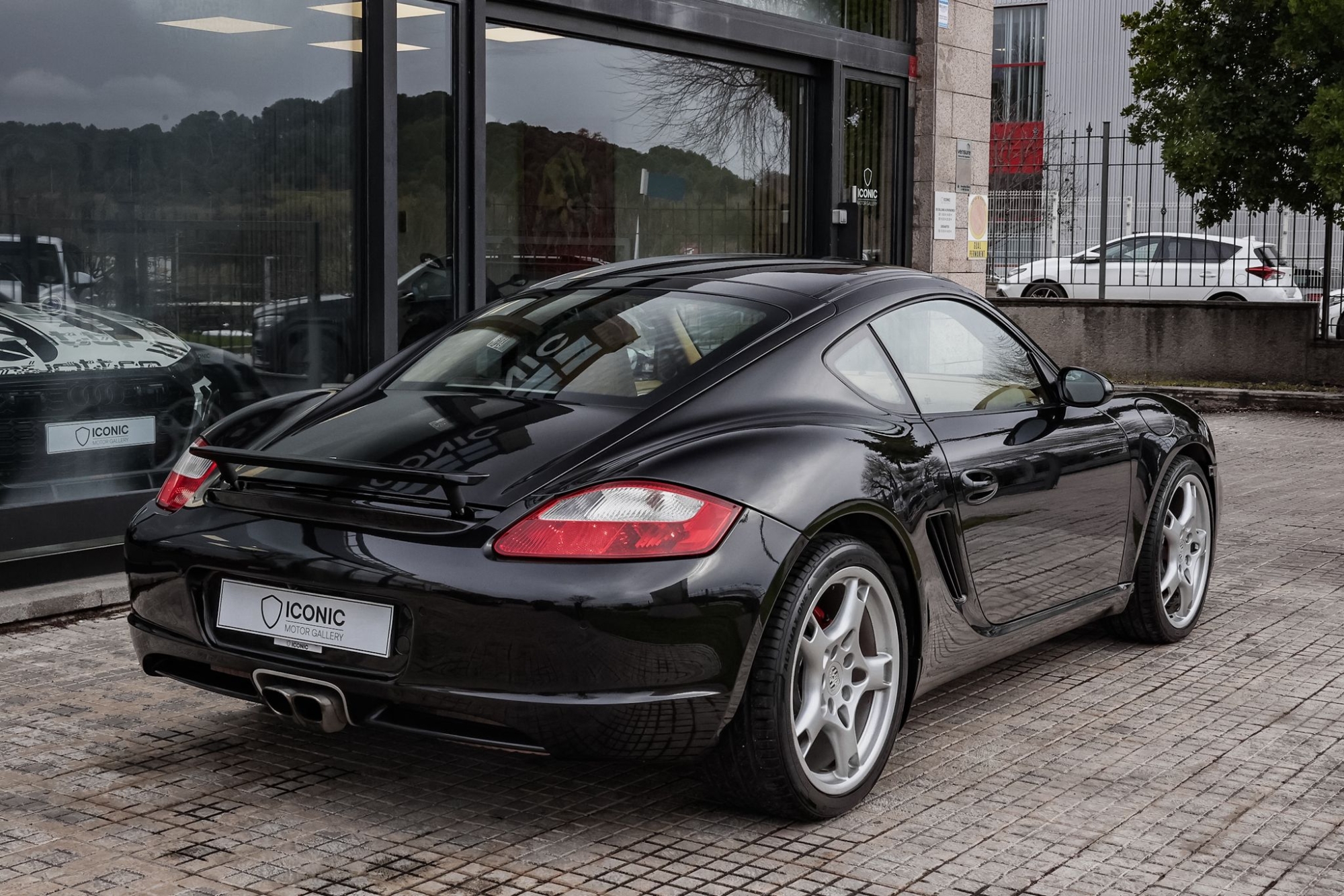 PORSCHE CAYMAN S