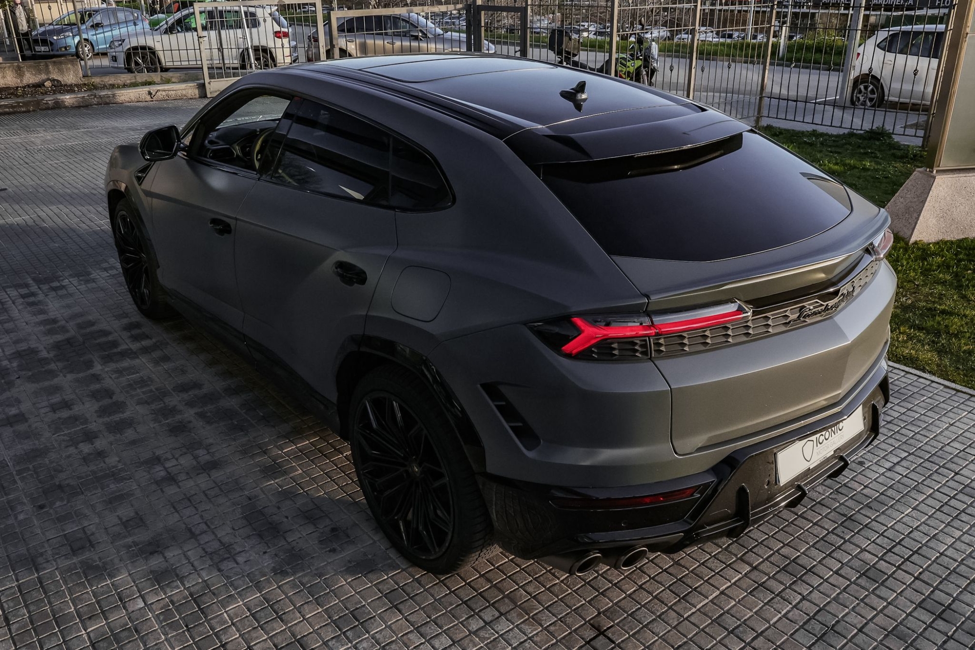 LAMBORGHINI URUS SE