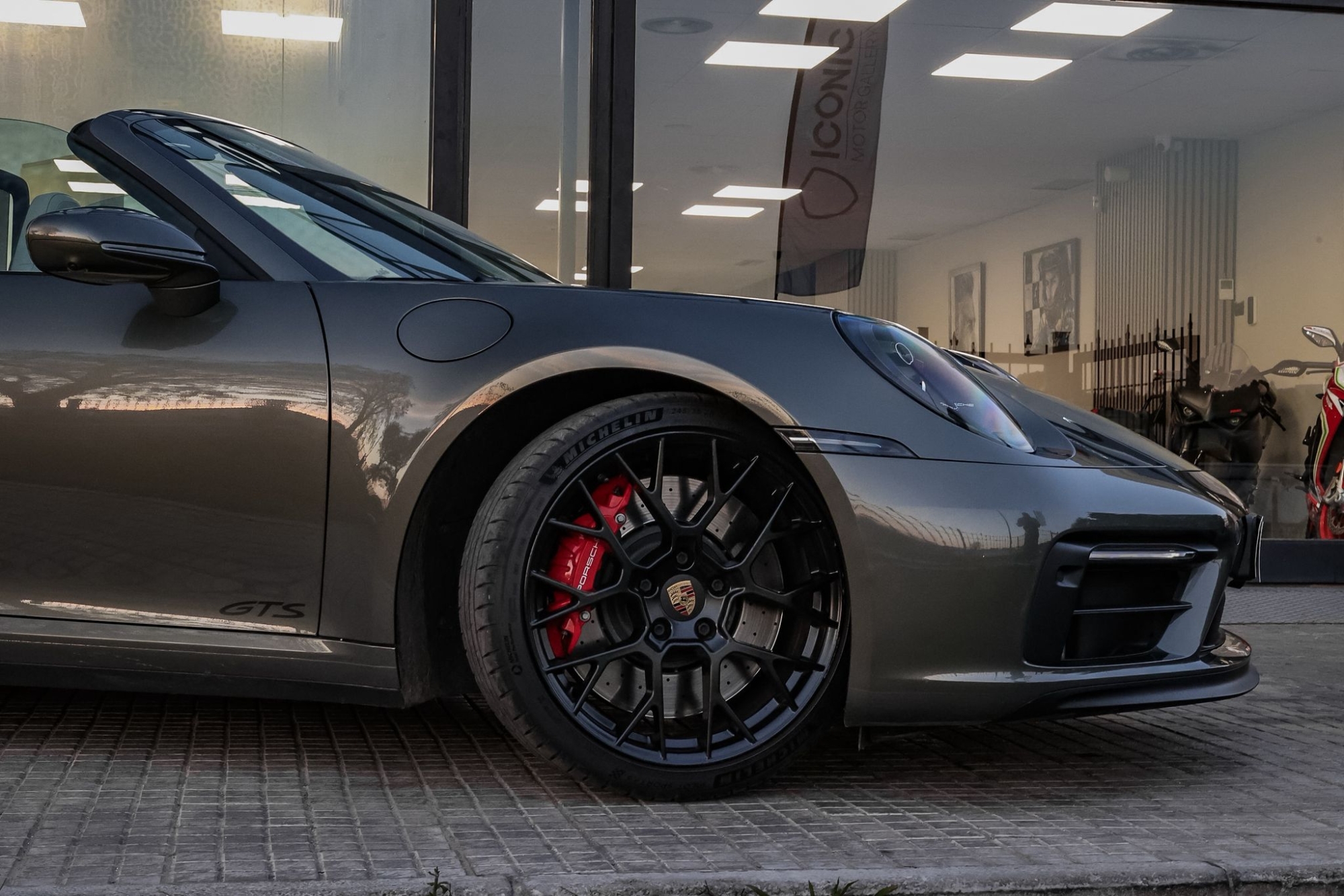 PORSCHE 911 992 CARRERA GTS CABRIO