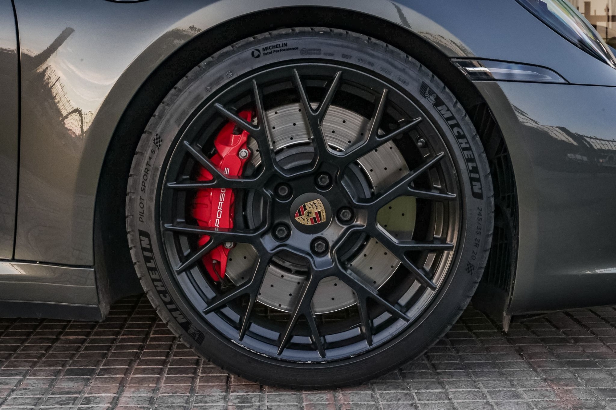 PORSCHE 911 992 CARRERA GTS CABRIO