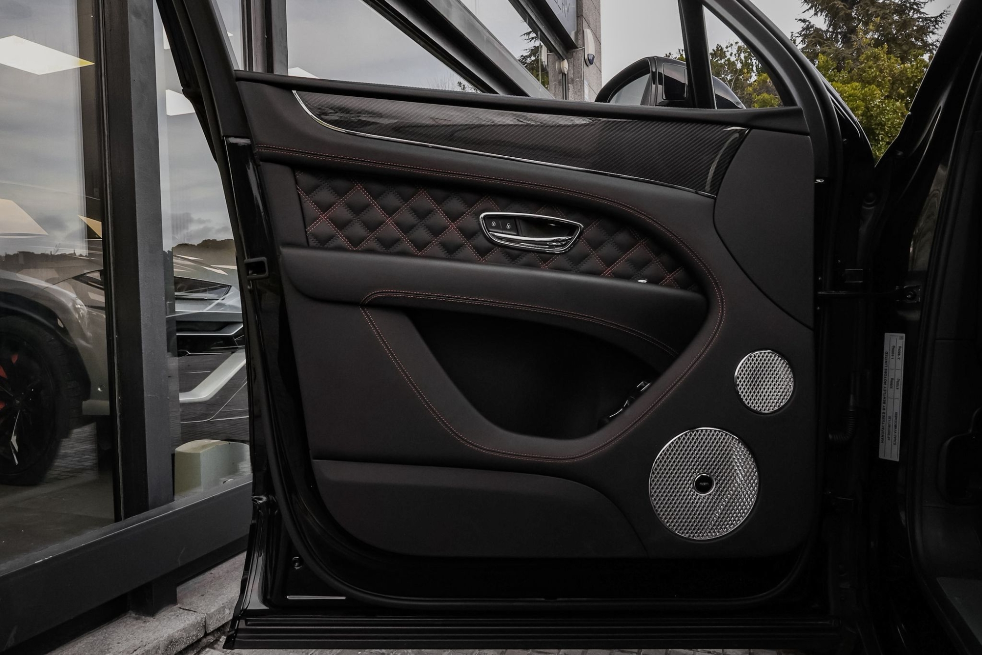 BENTLEY BENTAYGA FIRST EDITION