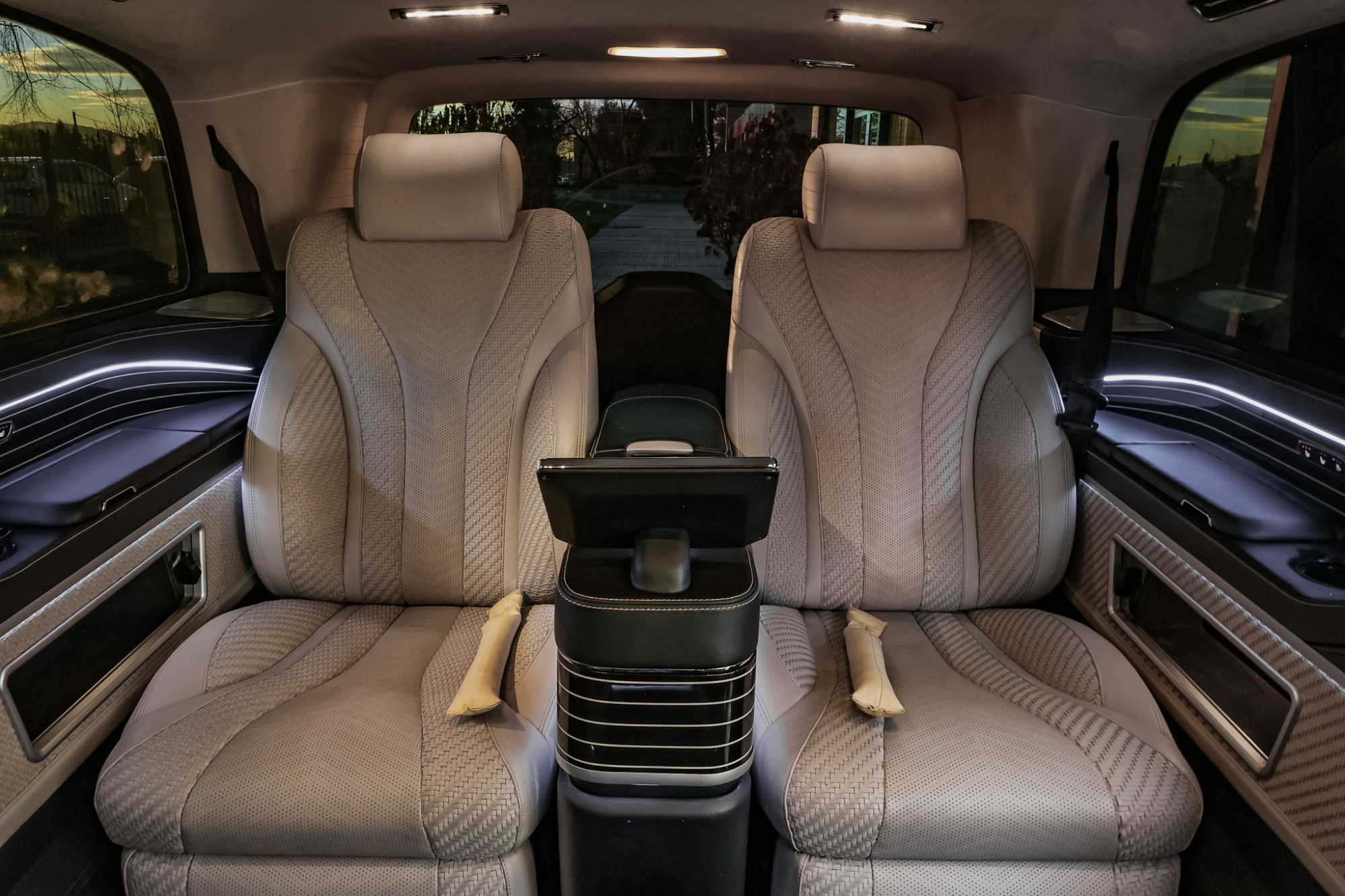 MERCEDES BENZ VITO TOURER 119 CDI KIT MAYBACH